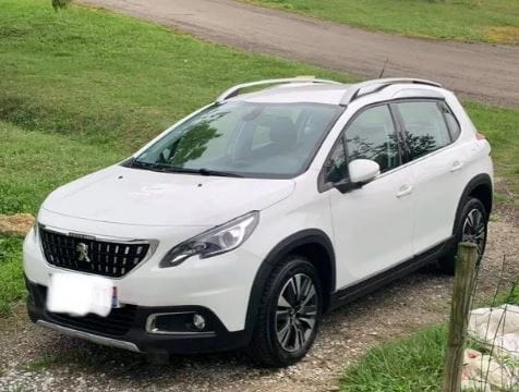 Peugeot 2008, 2023, Essence 95, automatique