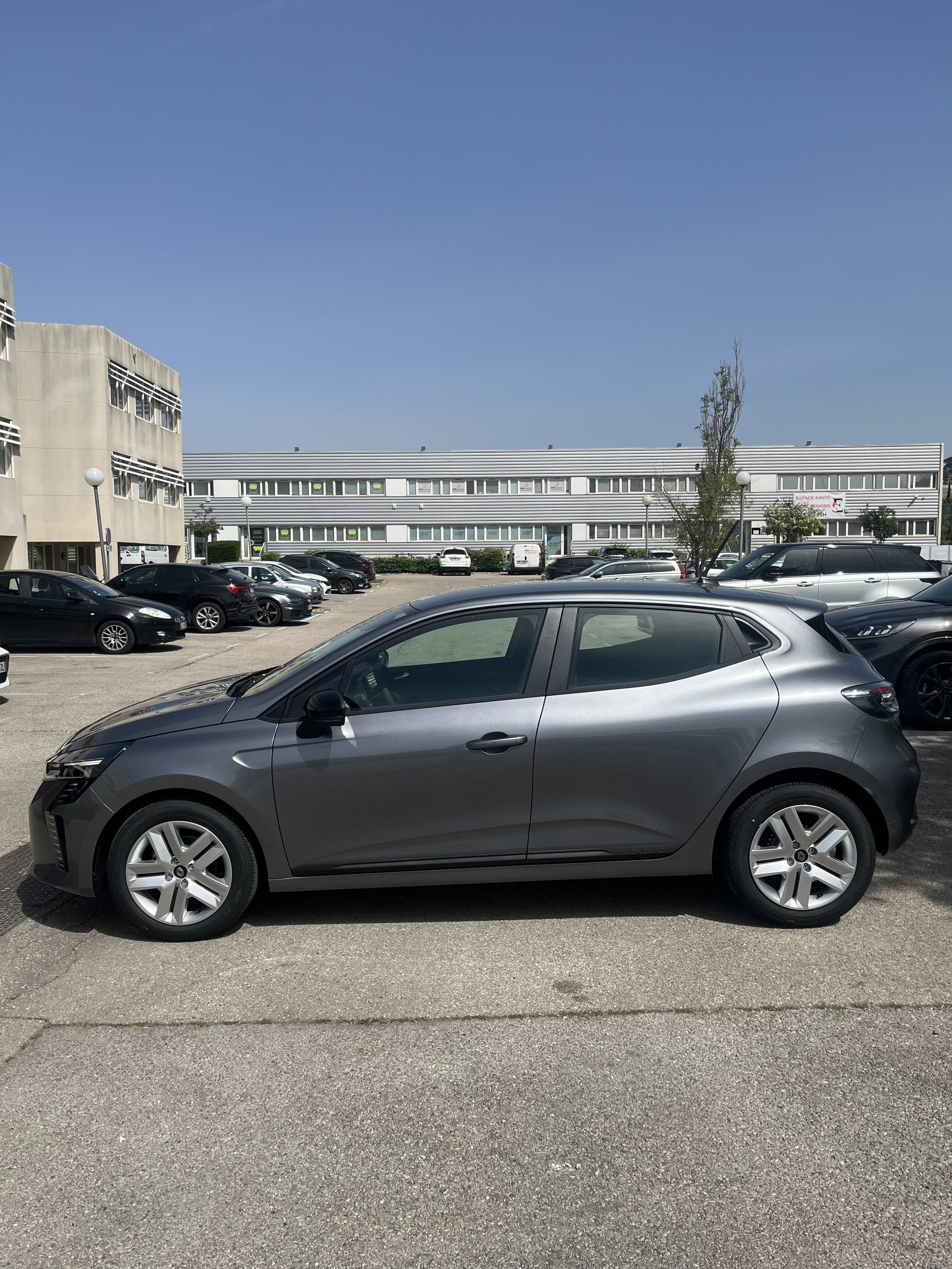 Renault Clio con Aire acondicionado