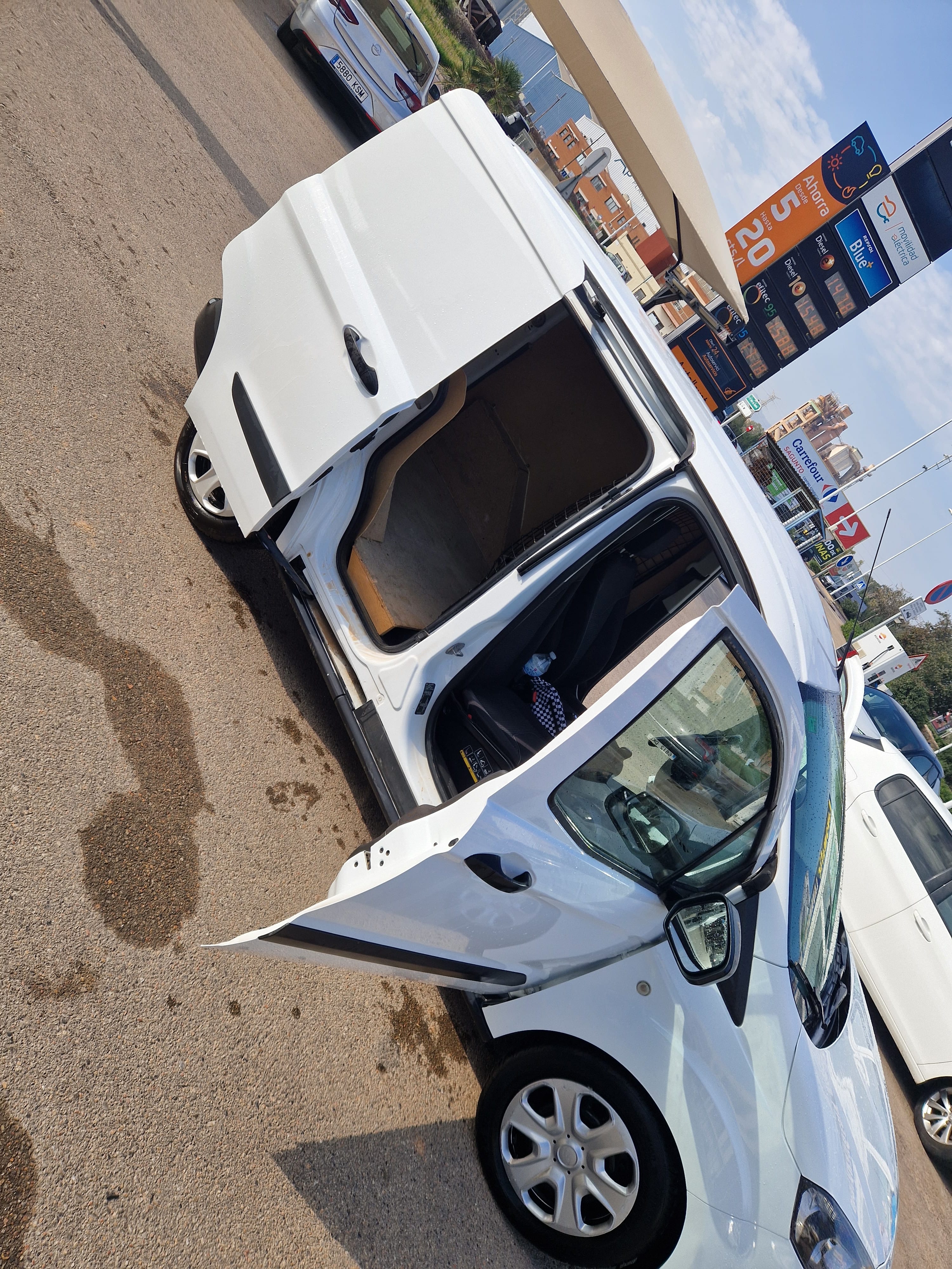 Ford Transit Courier Furgoneta con Aire acondicionado