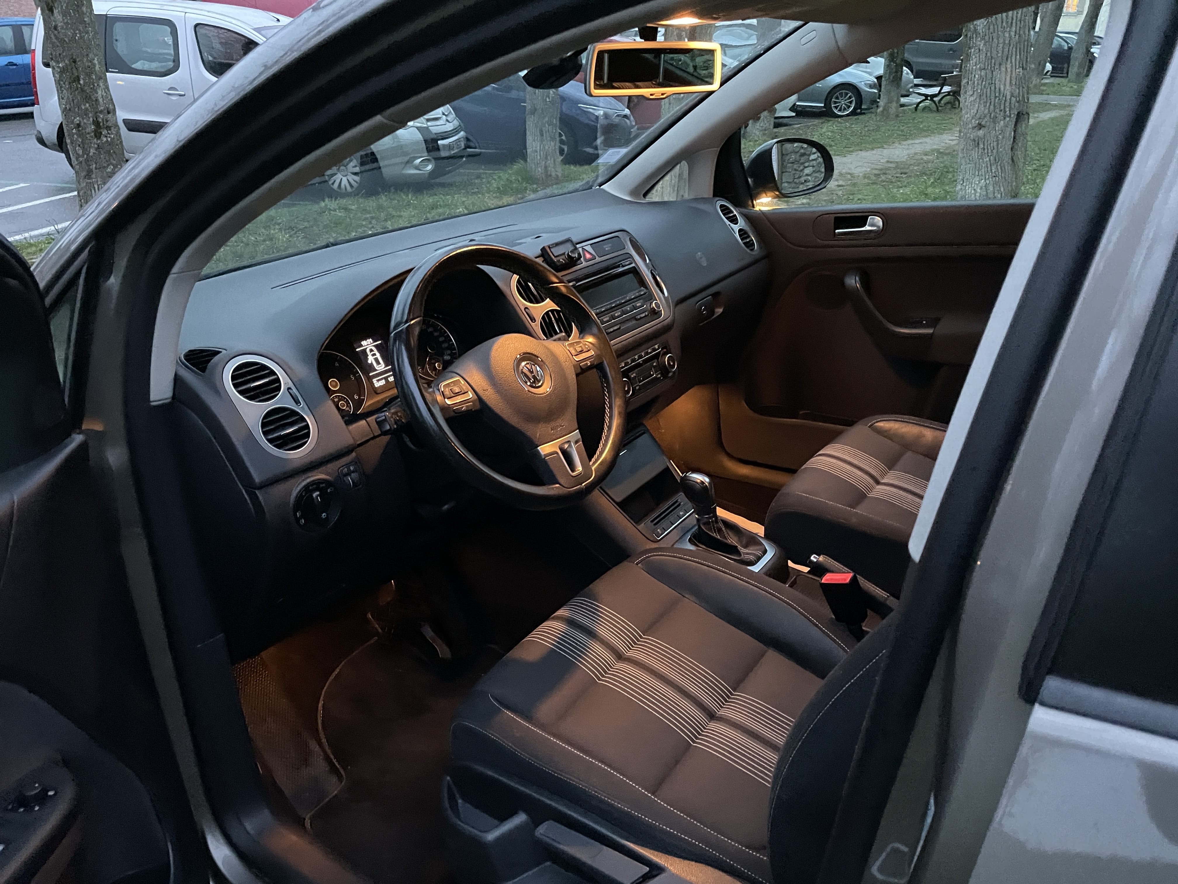 Volkswagen Golf avec Attelage