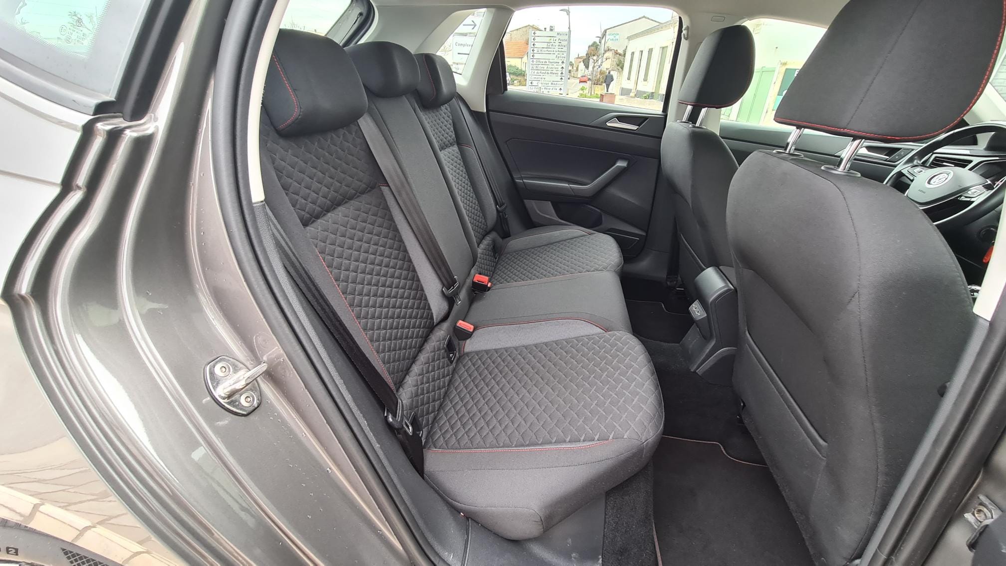 Volkswagen Polo avec Pneus neige