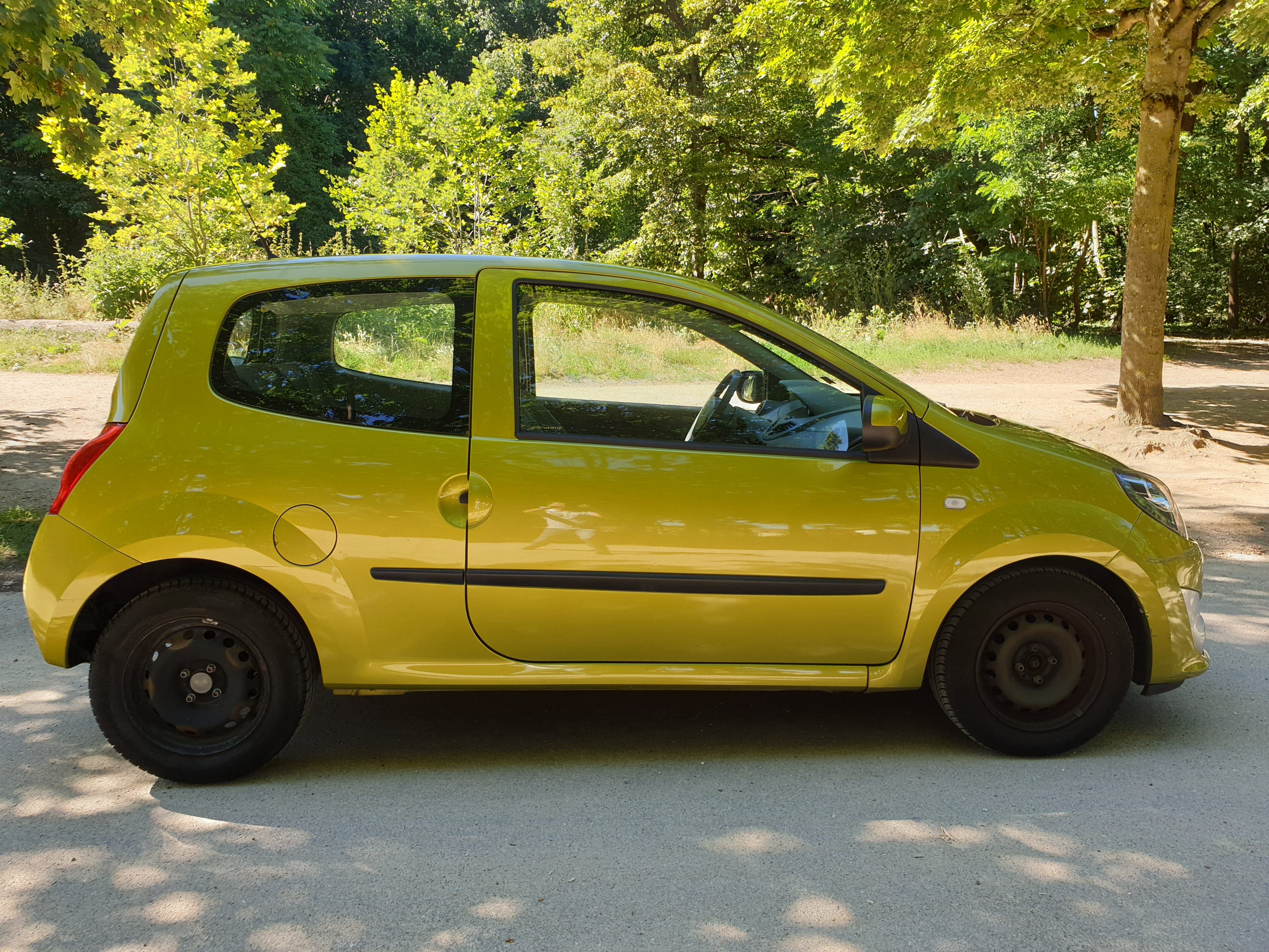 Renault Twingo avec Entrée audio / iPod