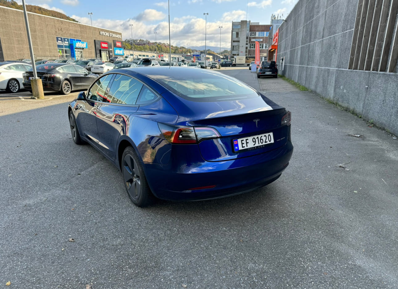 Tesla Model 3 Long Range with GPS