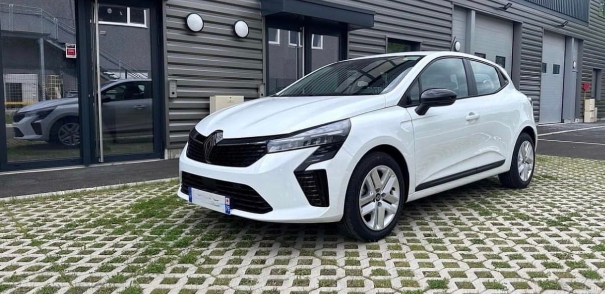 Renault Clio, 2025, Essence 95