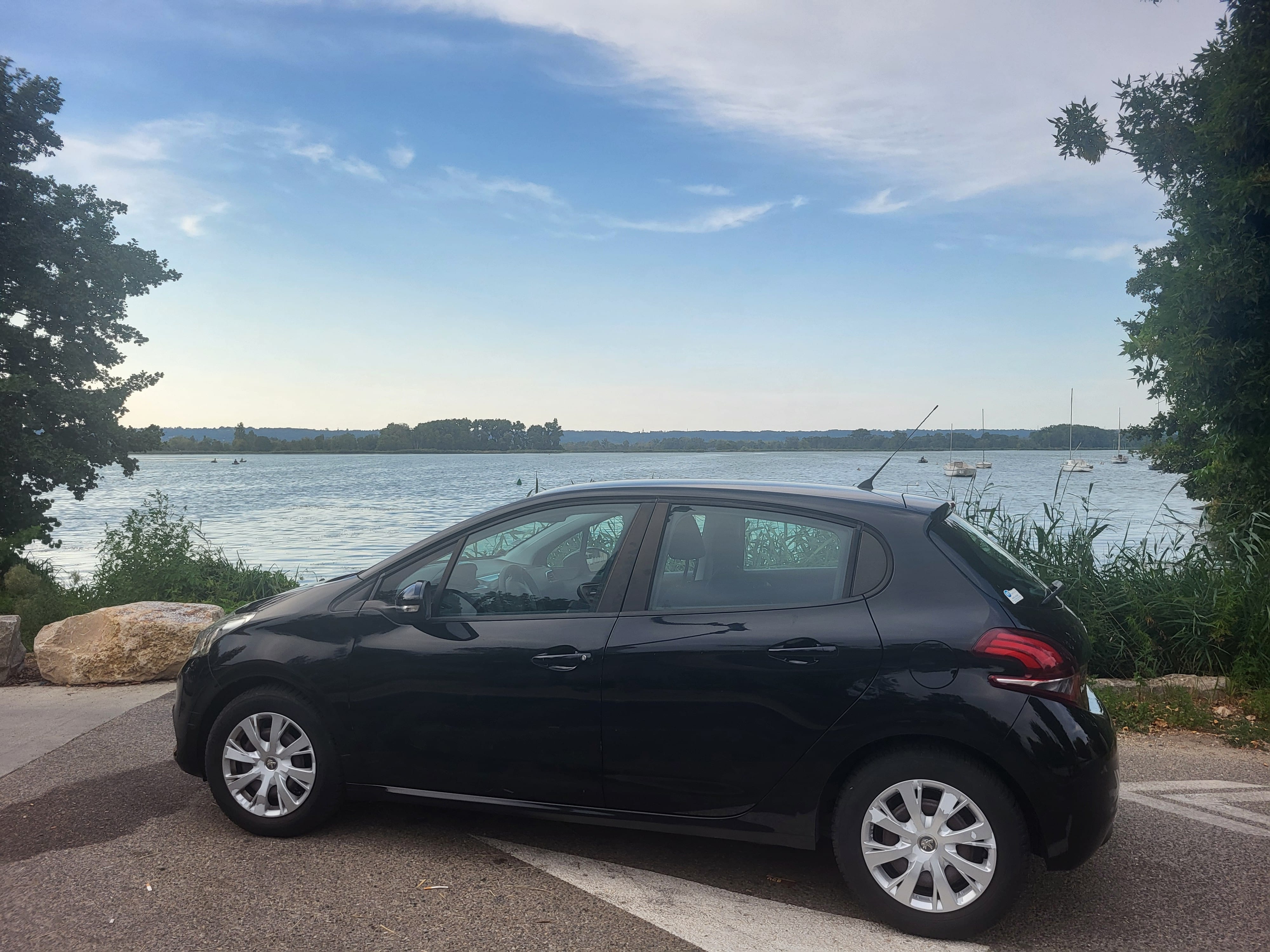 Peugeot 208, 2015, Essence 95