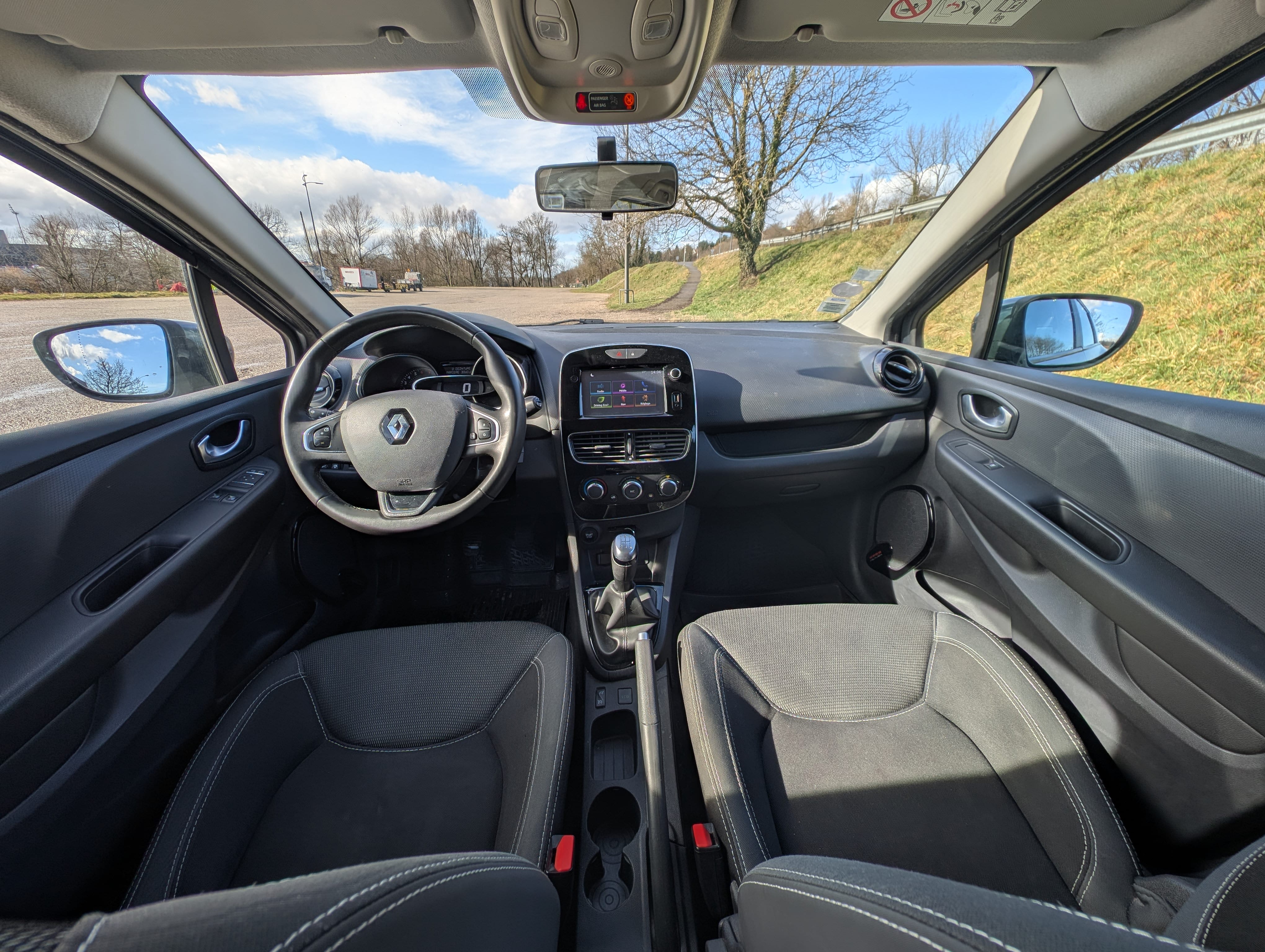 Renault Clio Estate Essence avec GPS