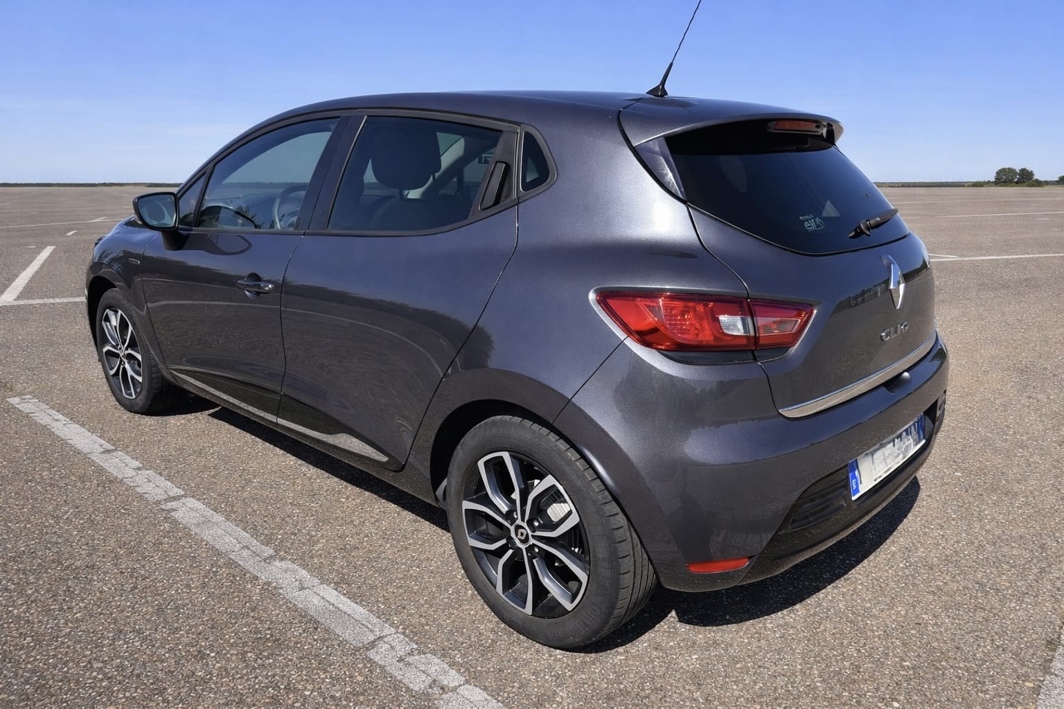 Renault Clio ESSENCE  BOITIER CONNECT H24 avec GPS
