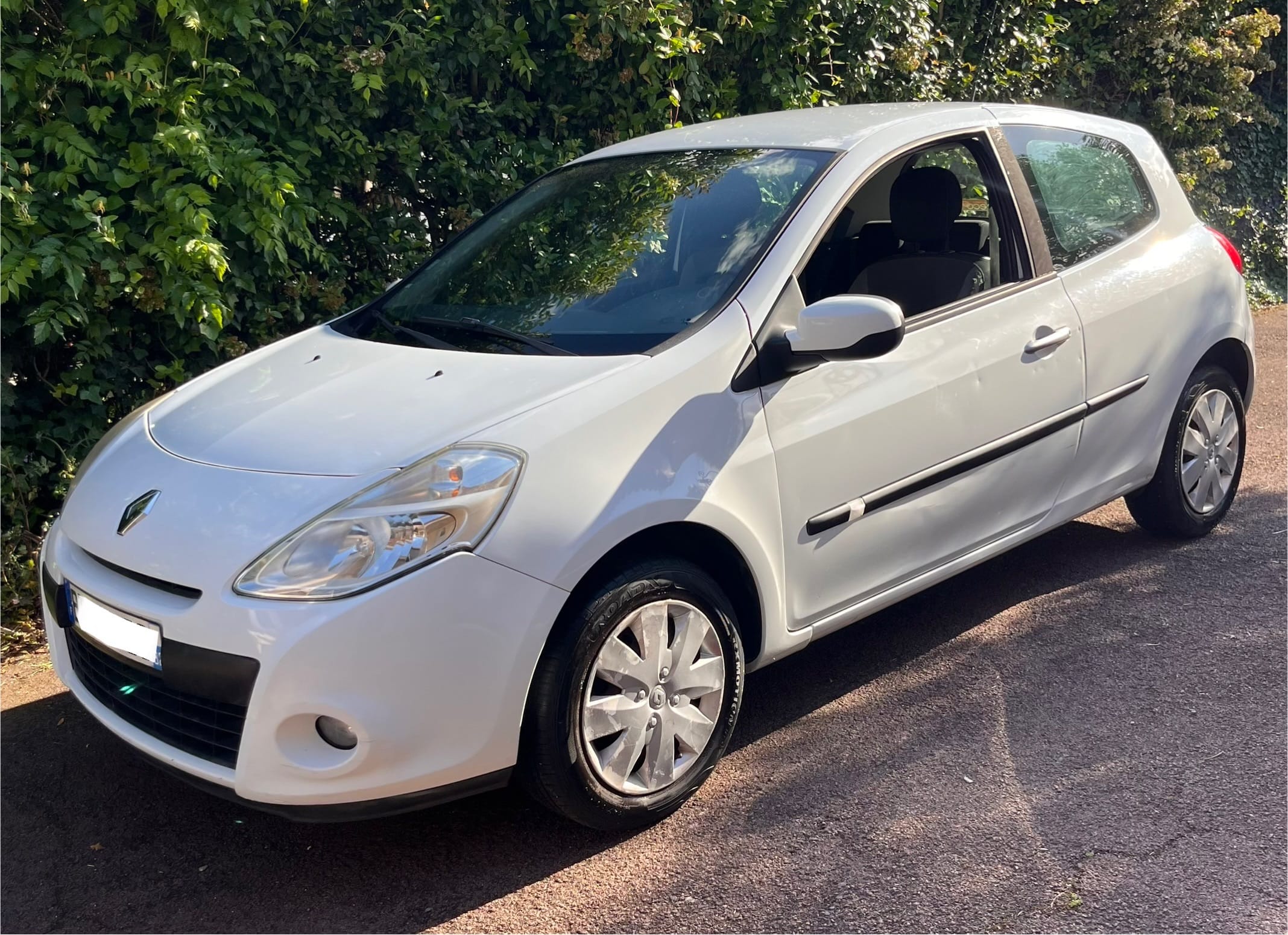 Renault Clio 1.2, 2011, Essence 95