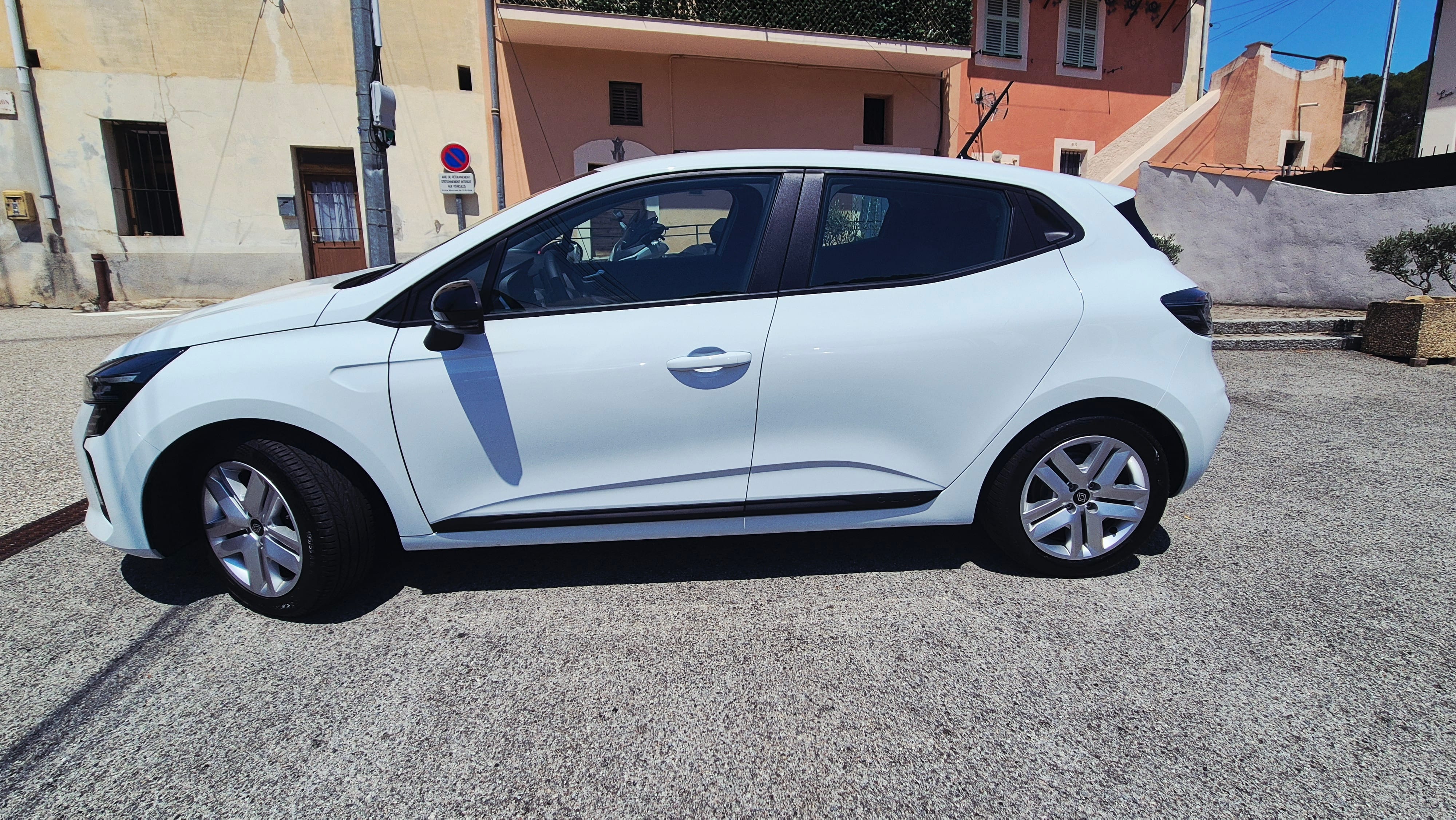 Renault Clio E-tech avec Climatisation