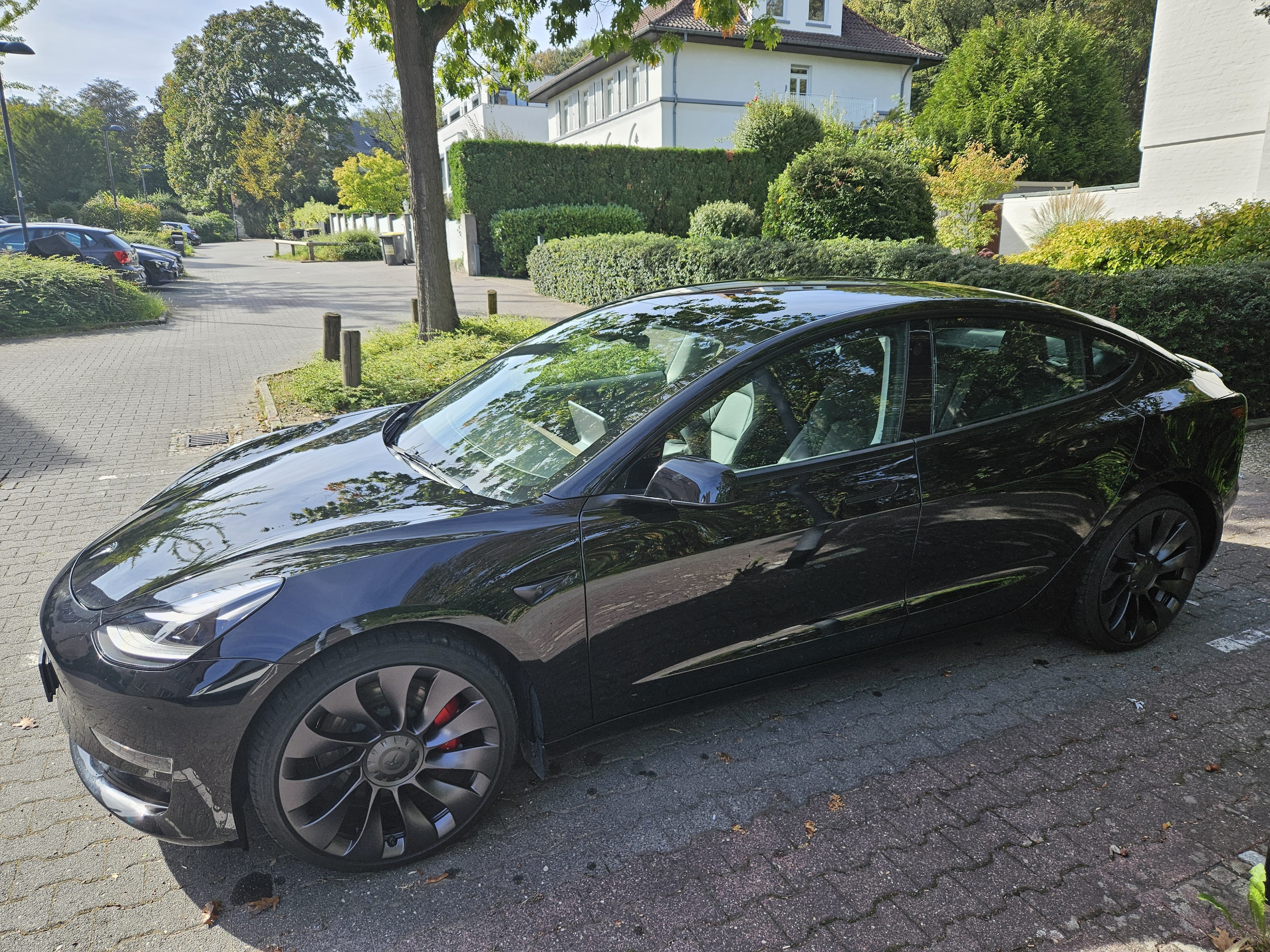 Tesla Model 3 Long Range Performance mit Klimaanlage