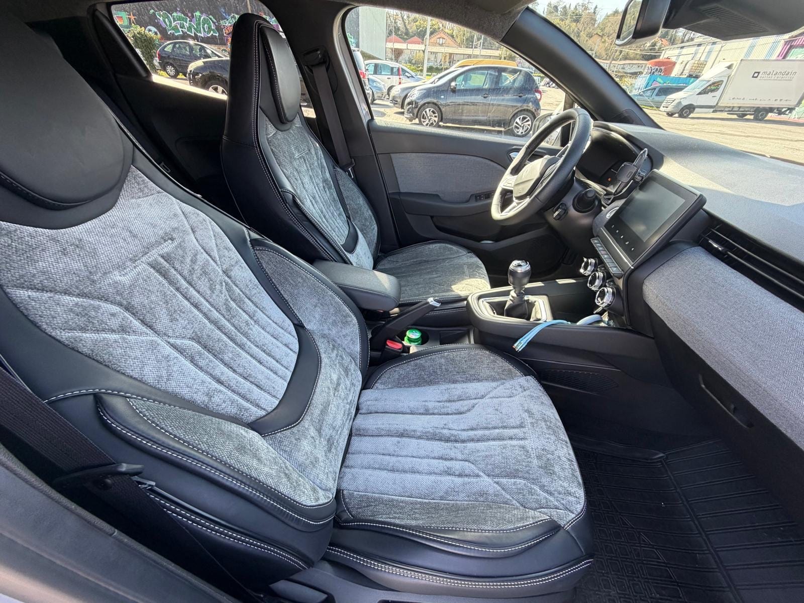 Renault Clio 1.0 avec Régulateur de vitesse