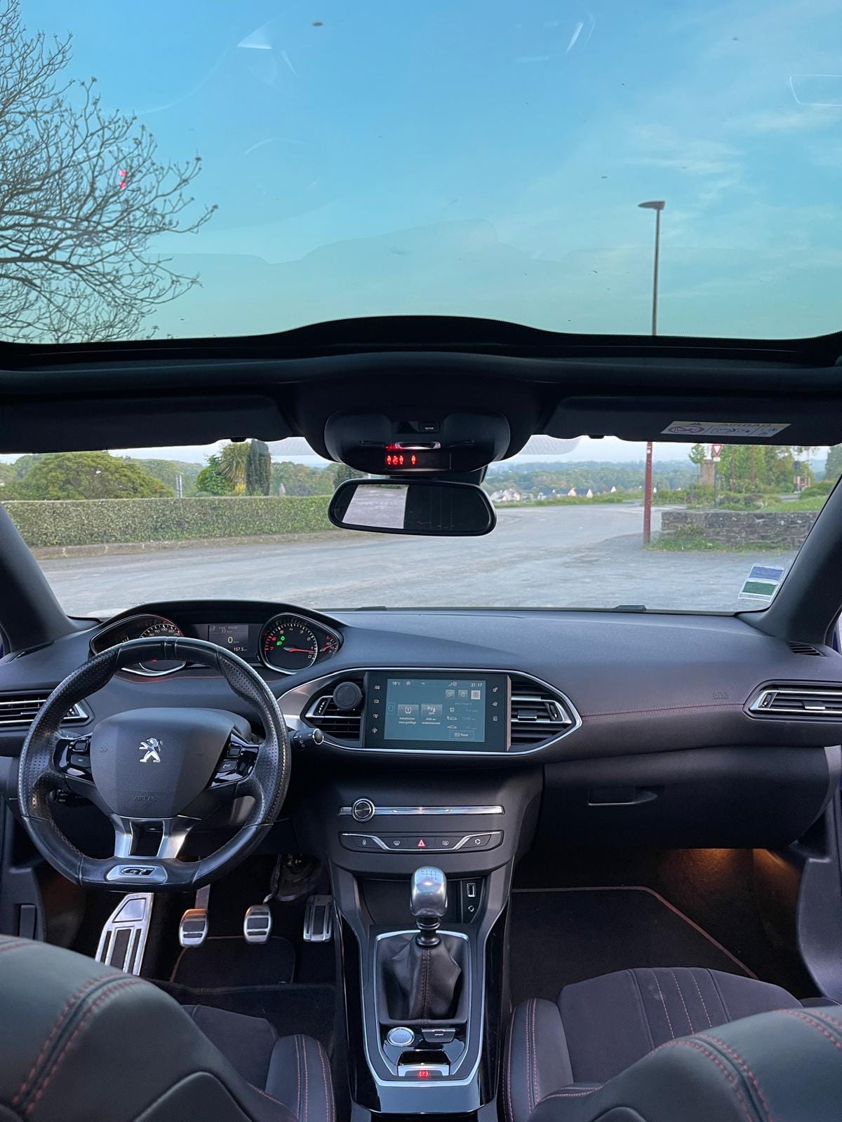 Peugeot 308 GT with Cruise control