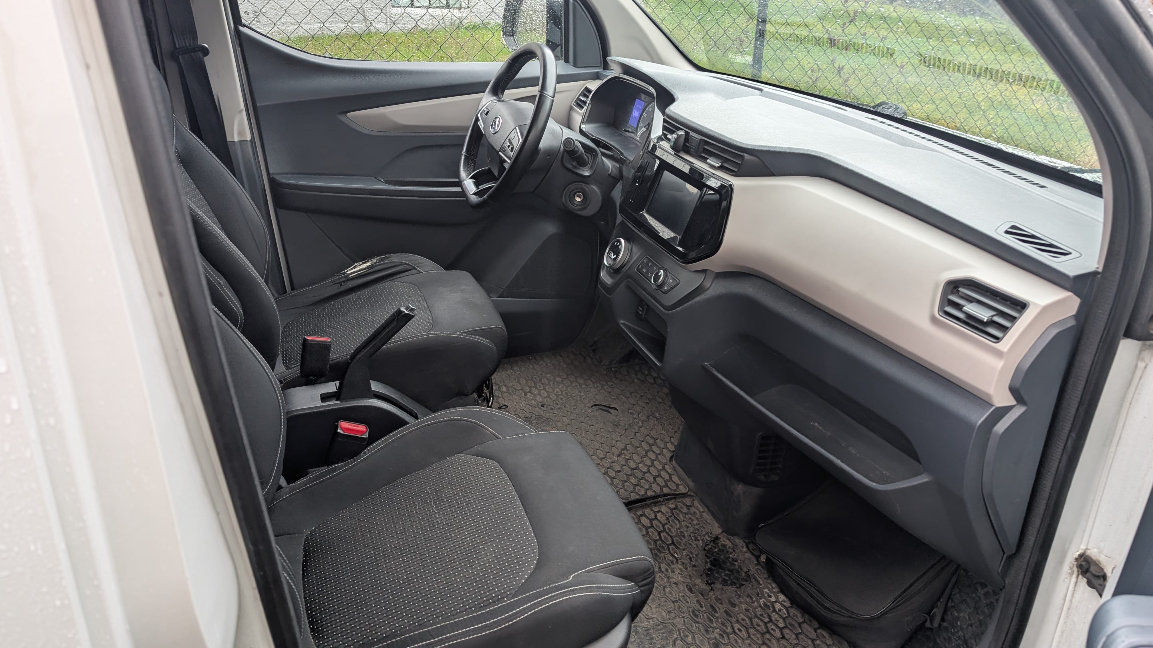 Maxus eDeliver 3 / enormt bagasjerom / lang rekkevidde / masse riper avec Régulateur de vitesse