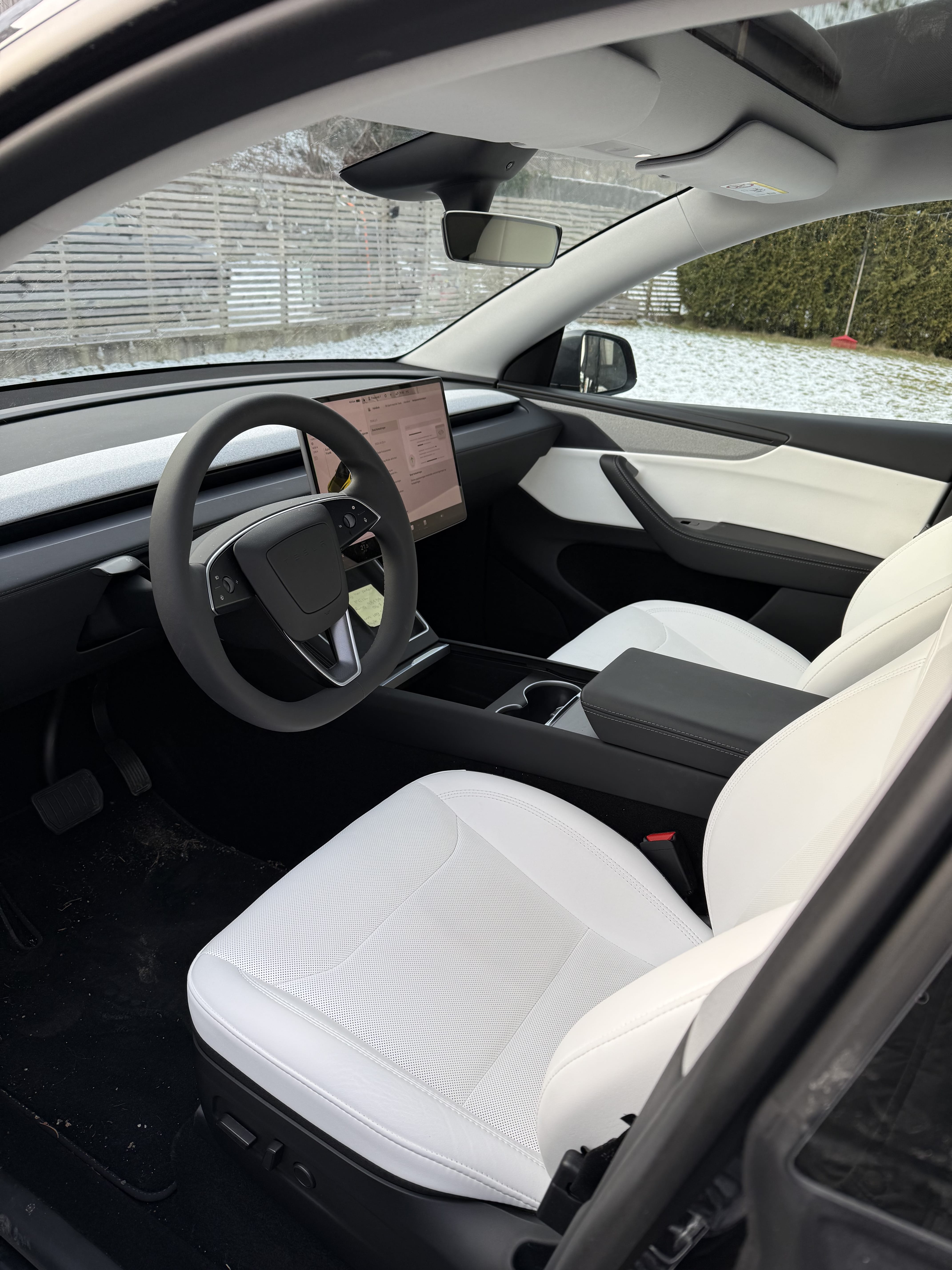 Tesla Model Y Long Range med Aircondition