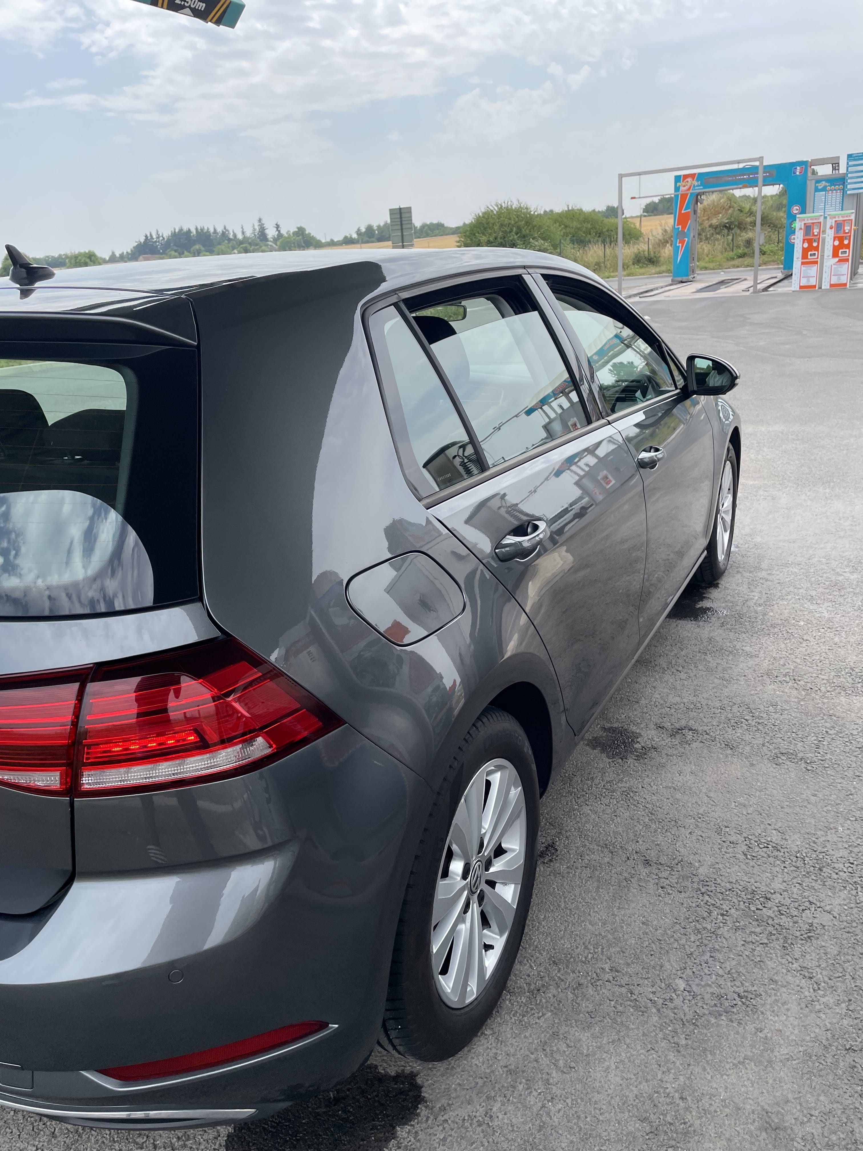 Volkswagen Golf avec Climatisation