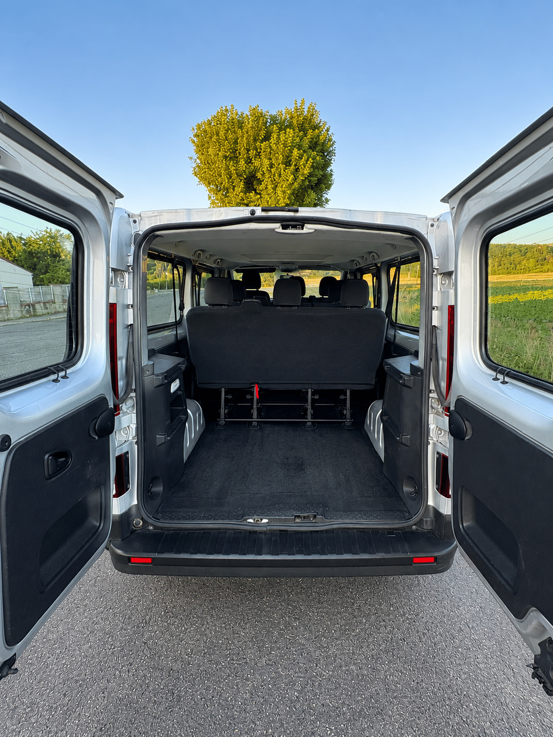 Renault Trafic Passenger avec Autoradio