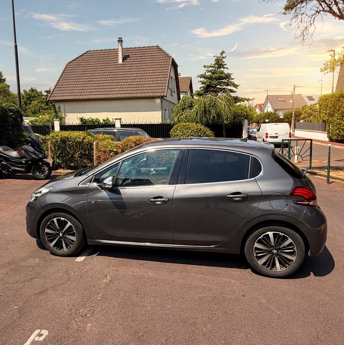 Peugeot 208 avec Climatisation