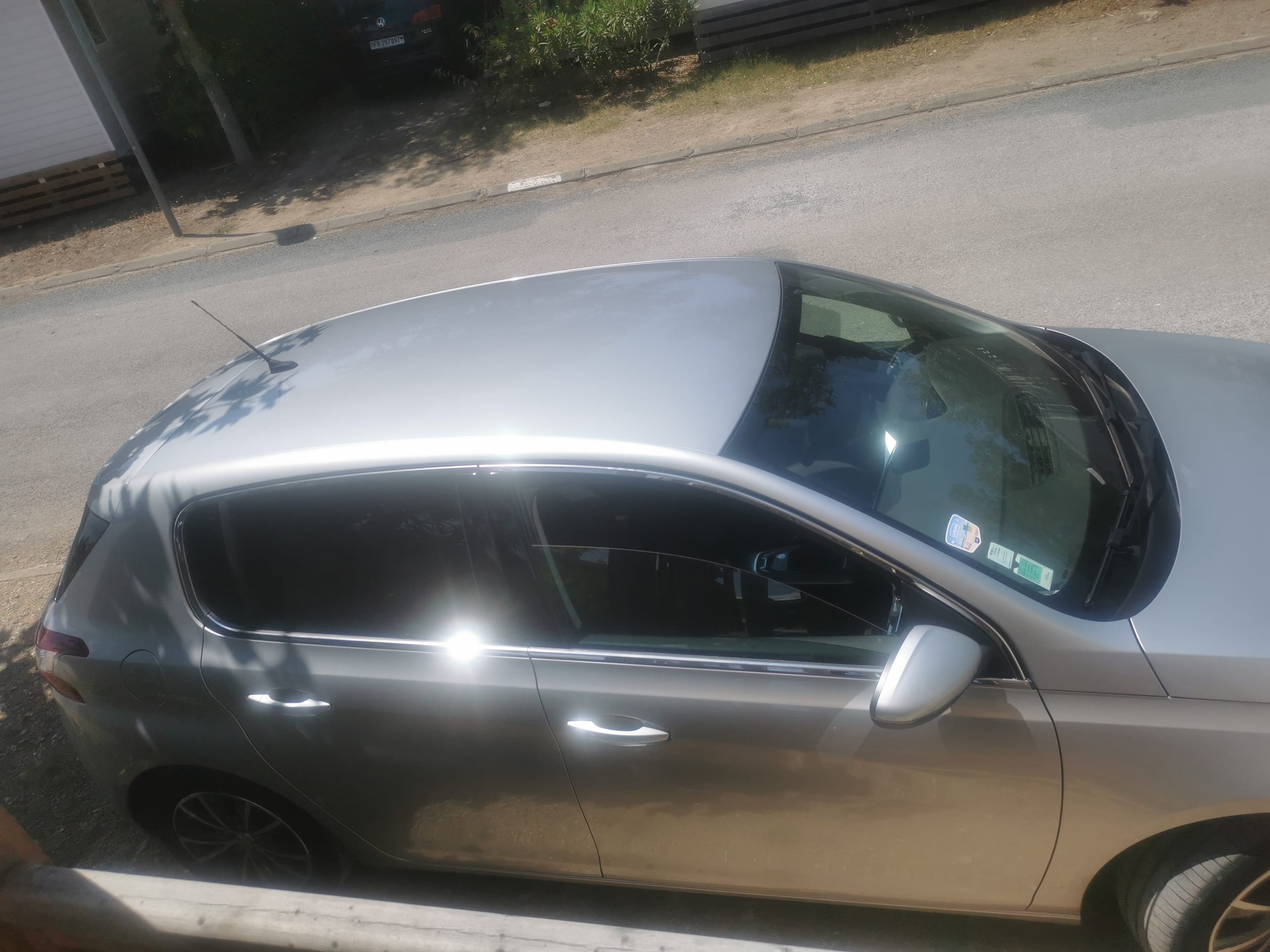 Peugeot 308 1,2 pur tech avec GPS