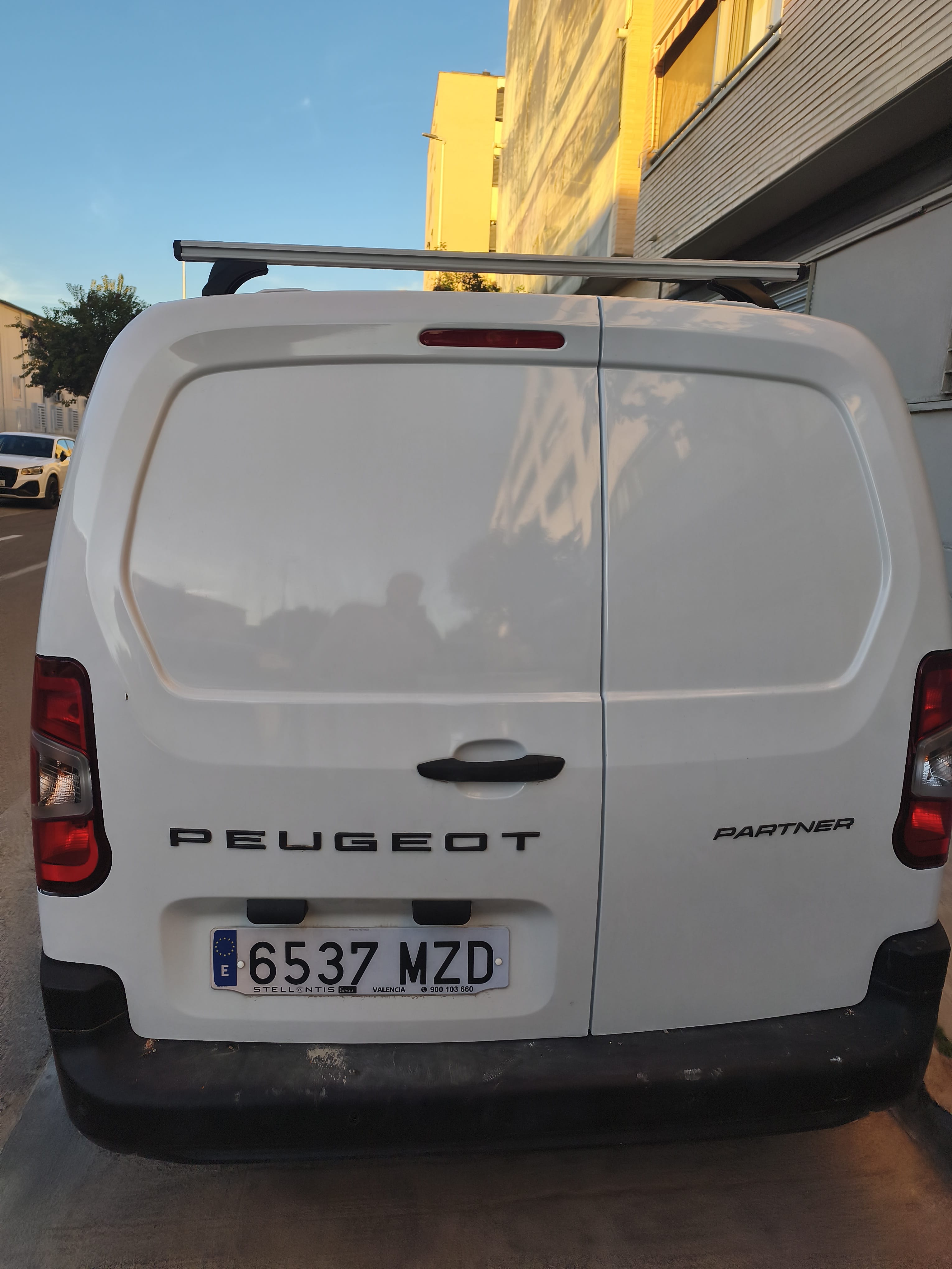 Peugeot Partner con Android Auto