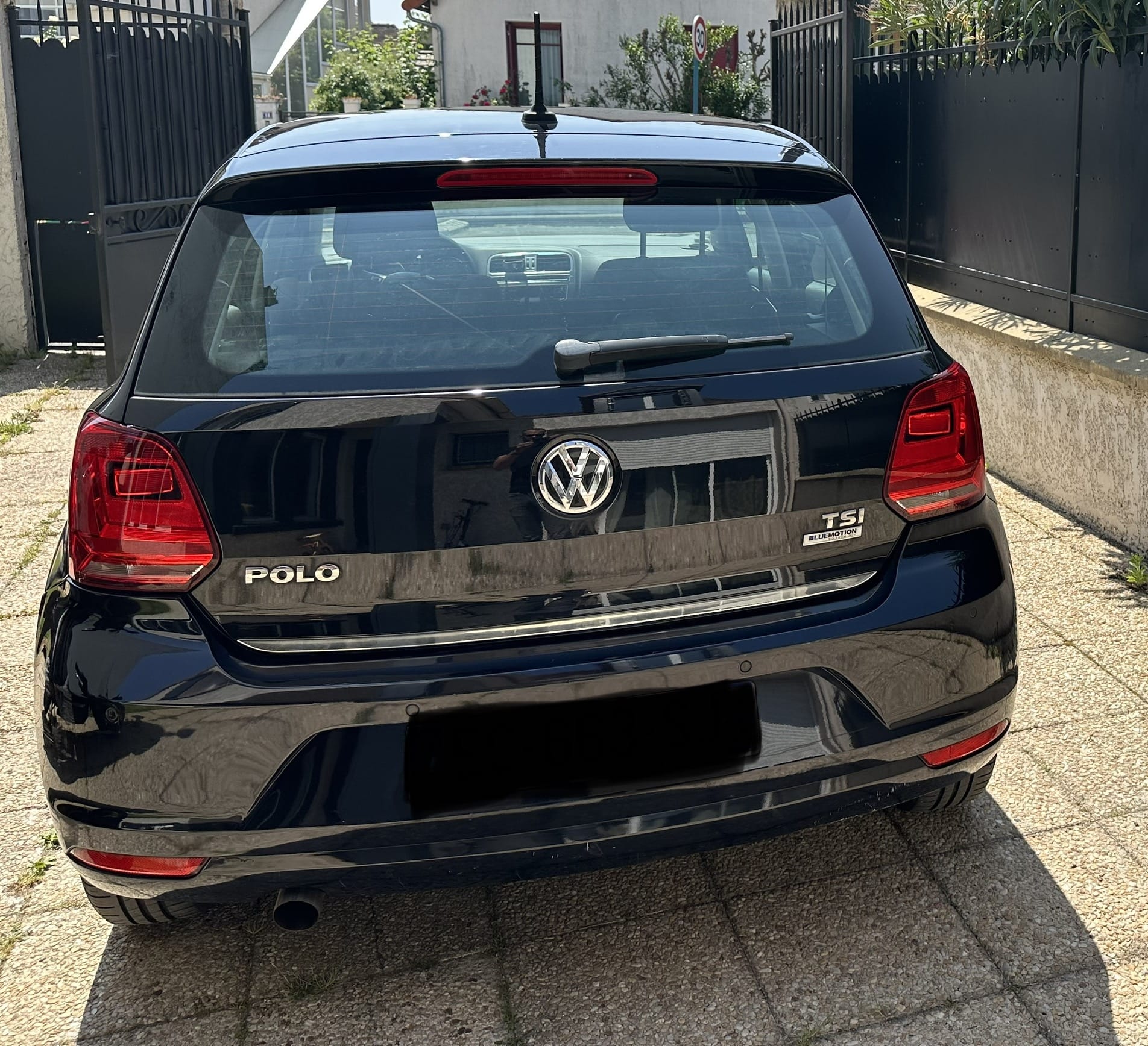 Volkswagen Polo essence avec Entrée audio / iPod