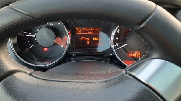 Peugeot 3008 Avec attelage 750kg avec GPS