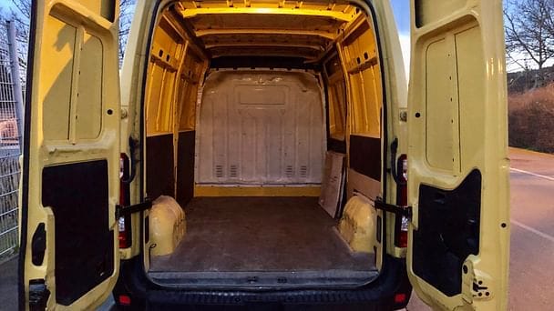 Renault Master L2H2 - 10,3m3 - Diesel - 003