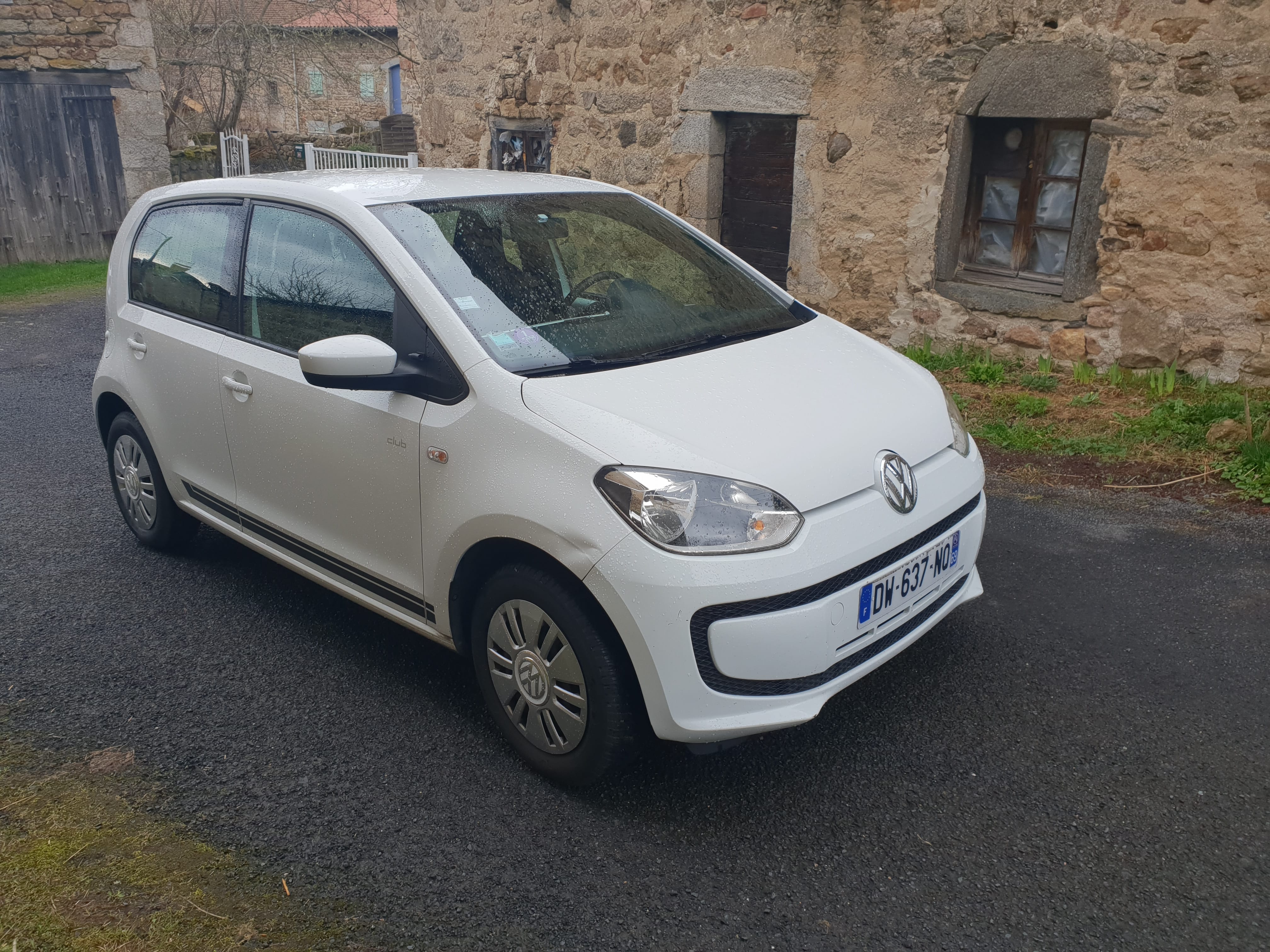 Volkswagen Up!, 2015, Essence 95