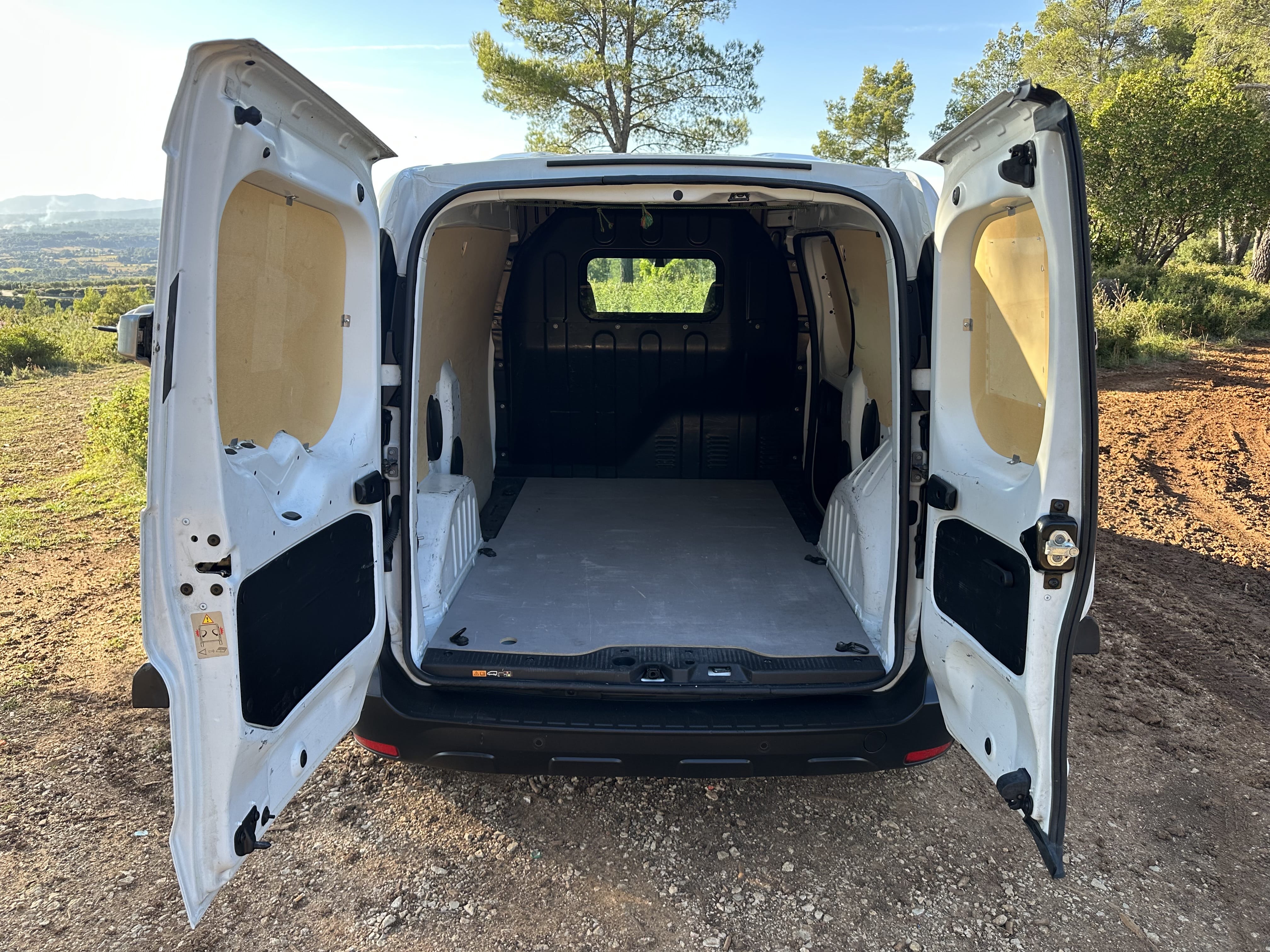 Renault Express avec Apple CarPlay