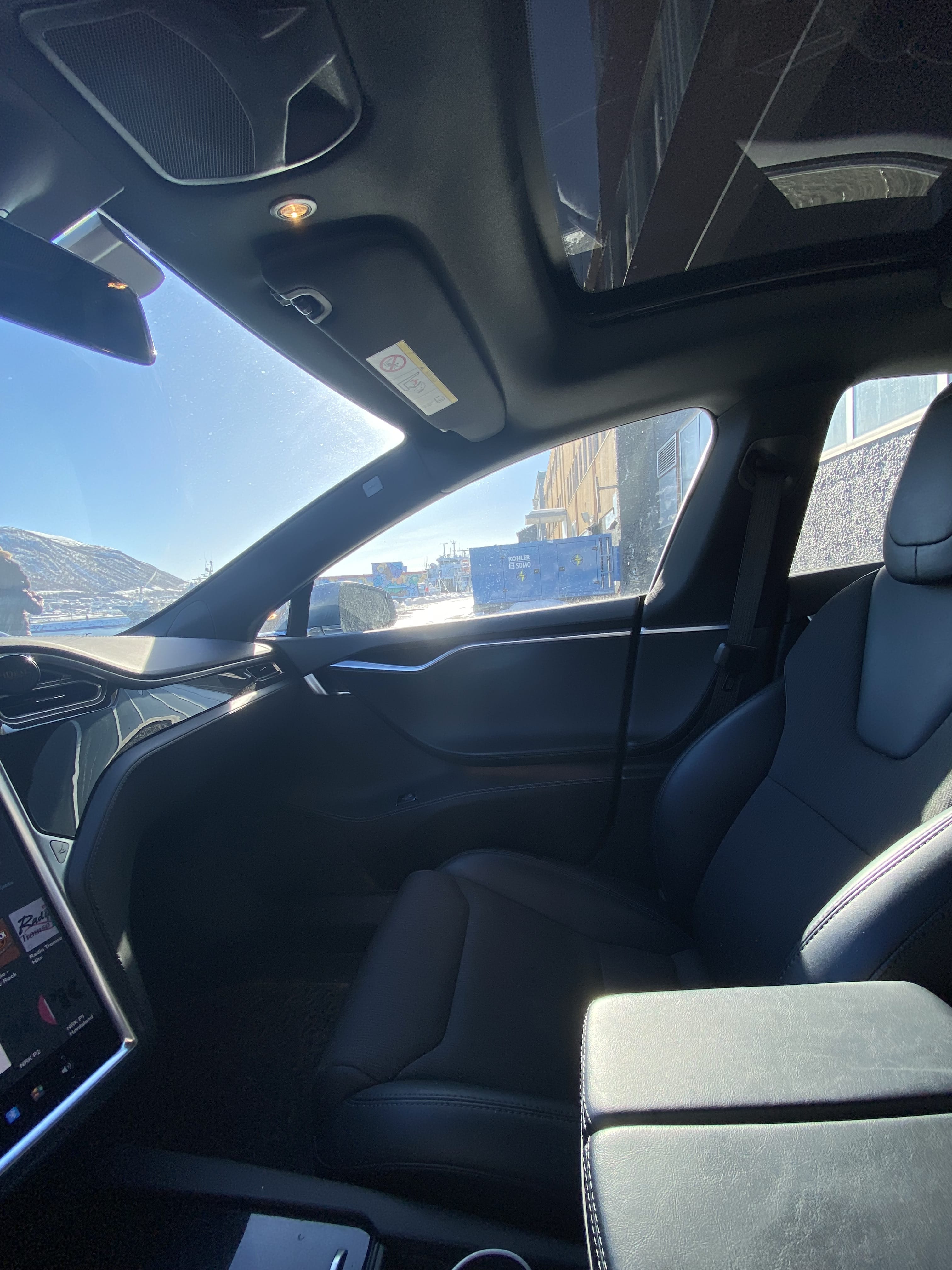 Tesla Model S avec Quatre roues motrices