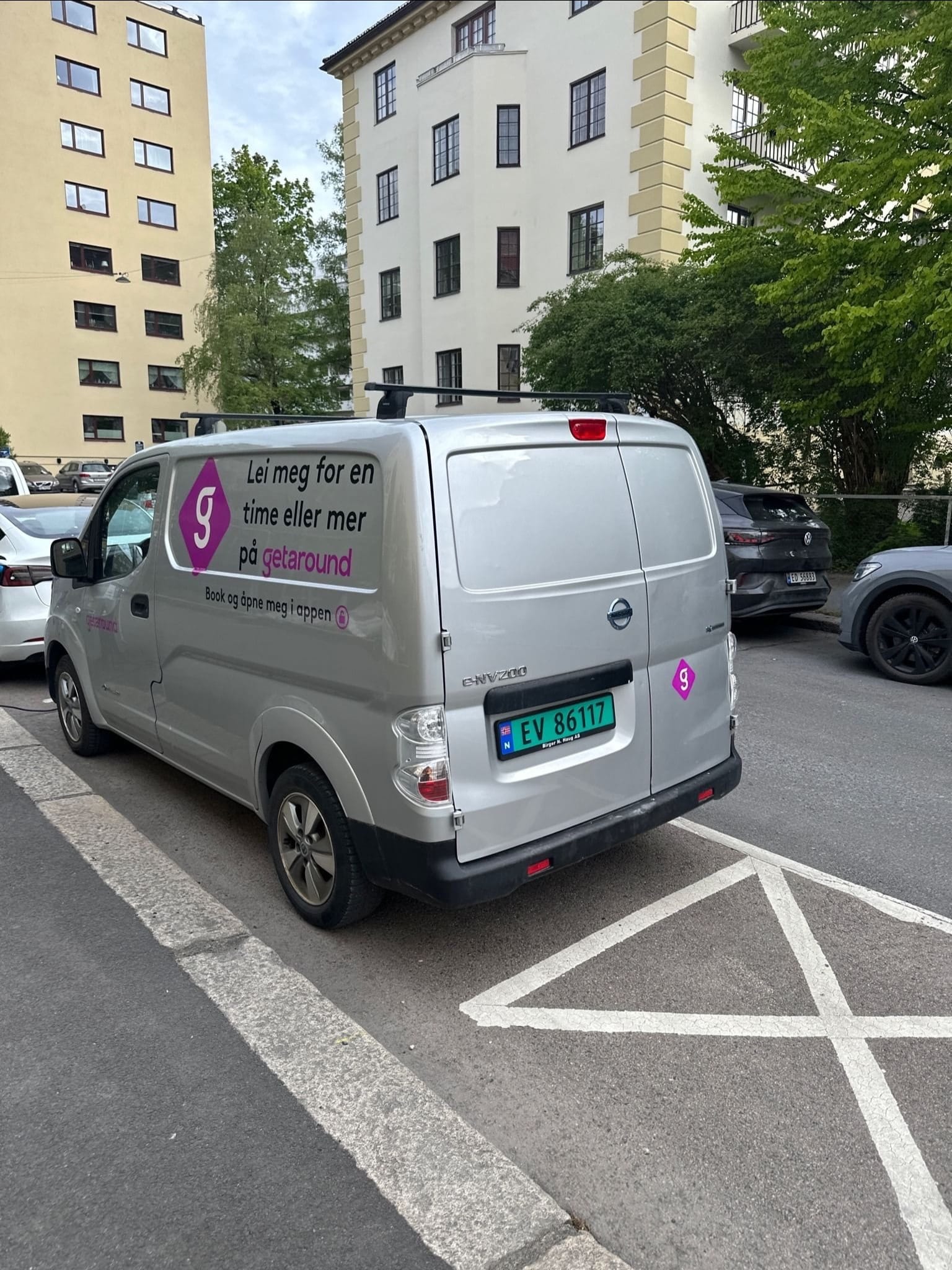 Nissan e-NV200 Varebil with GPS
