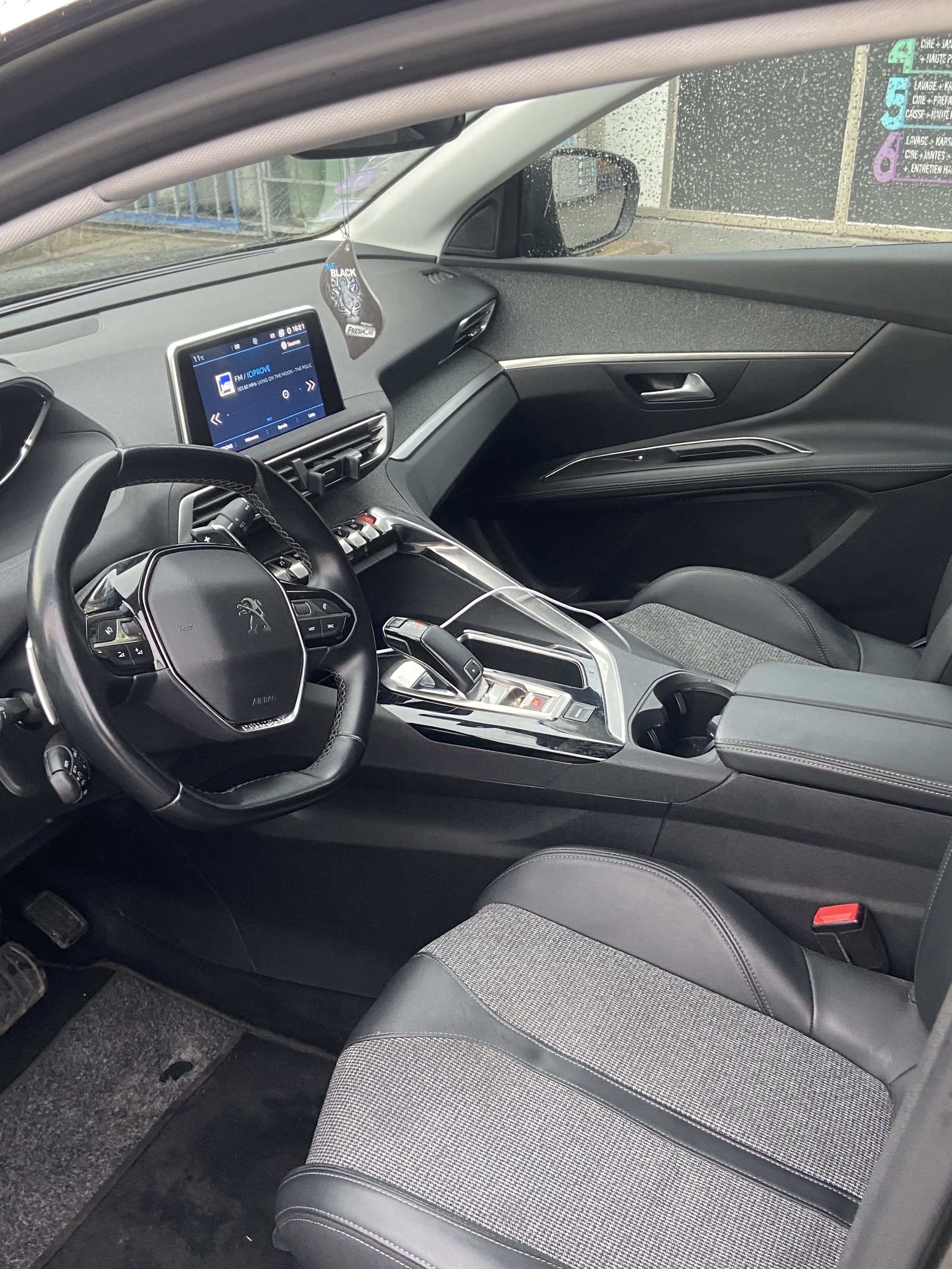 Peugeot 3008 1,6 essence met Cruise control