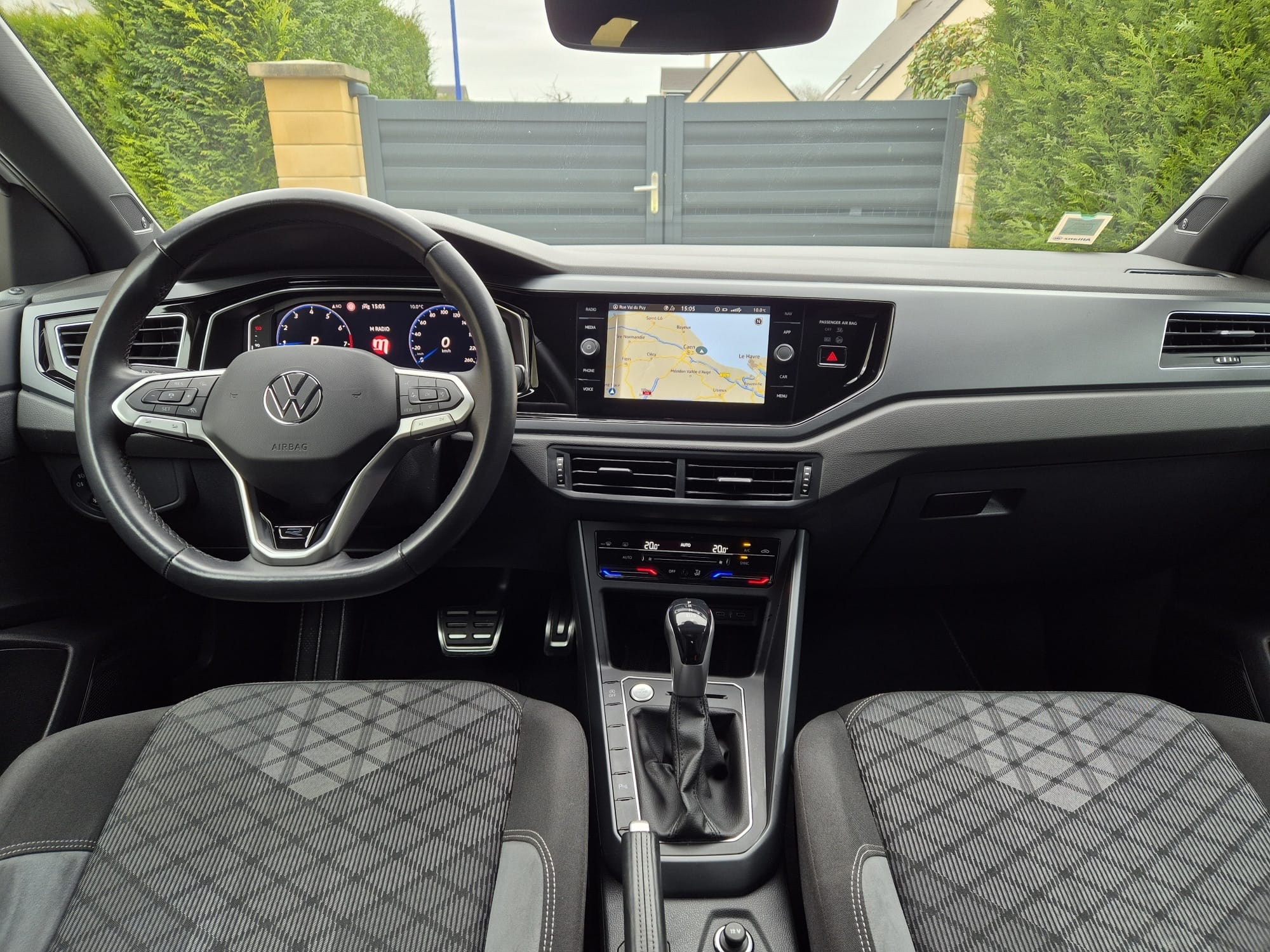 Volkswagen Taigo 1,0 tsi 110 chevaux dsg 7 avec GPS