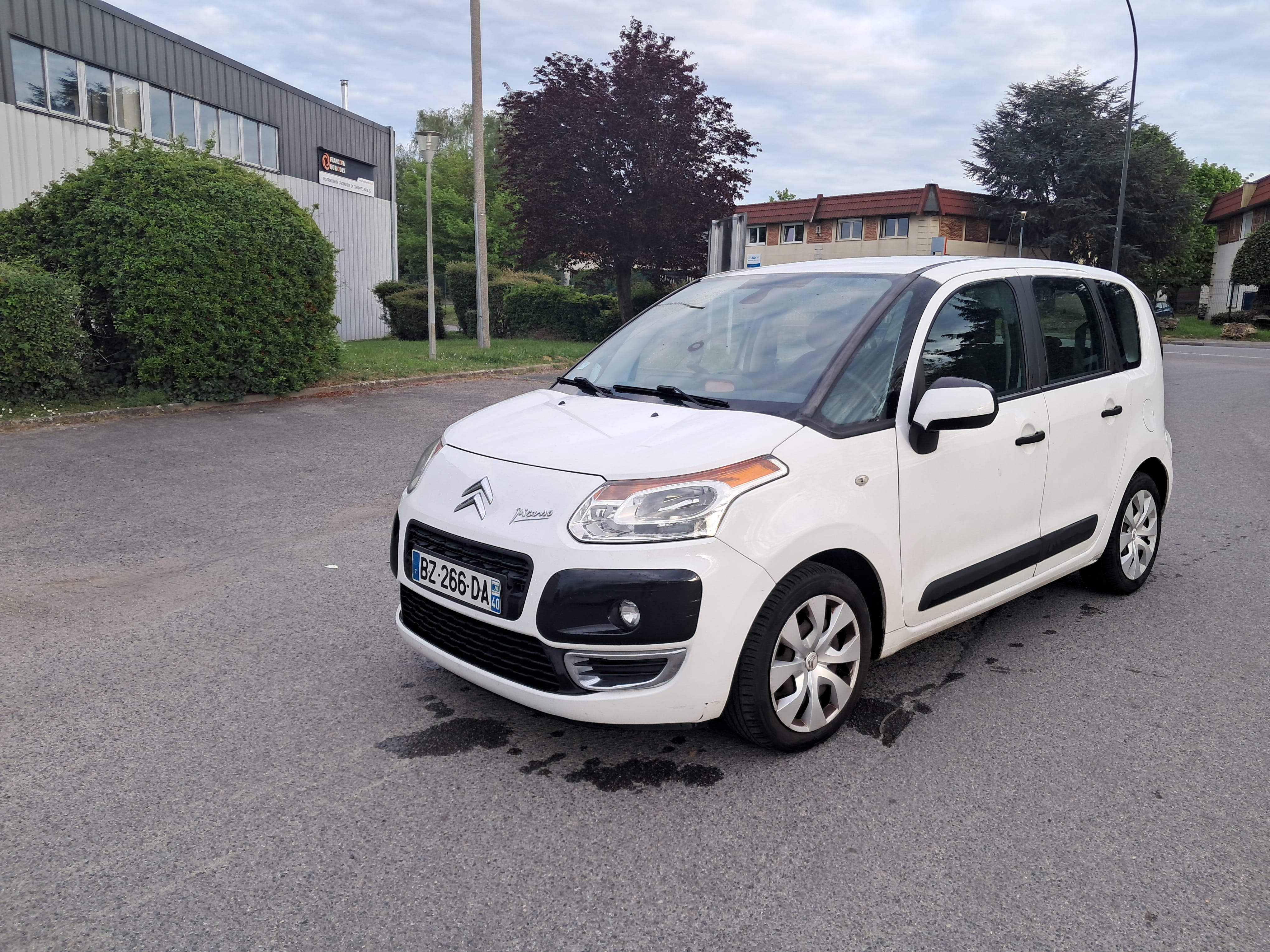Citroen C3 Picasso 1.4 VTI 95 CV CONFORT (CRIT'AIR 1), 2011, Essence 98