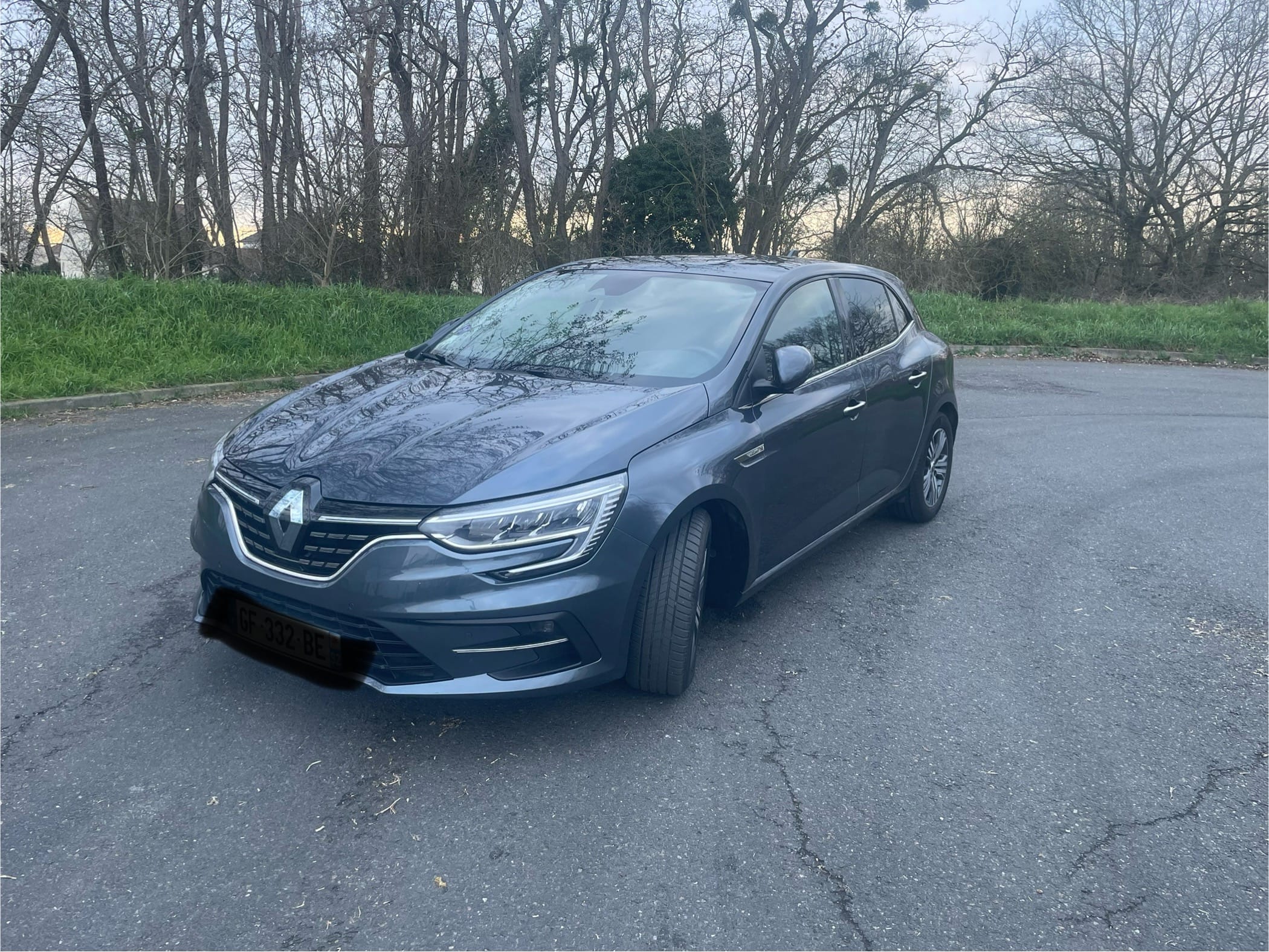 Renault Mégane GF-332-BE, 2022, Essence 98, automatique