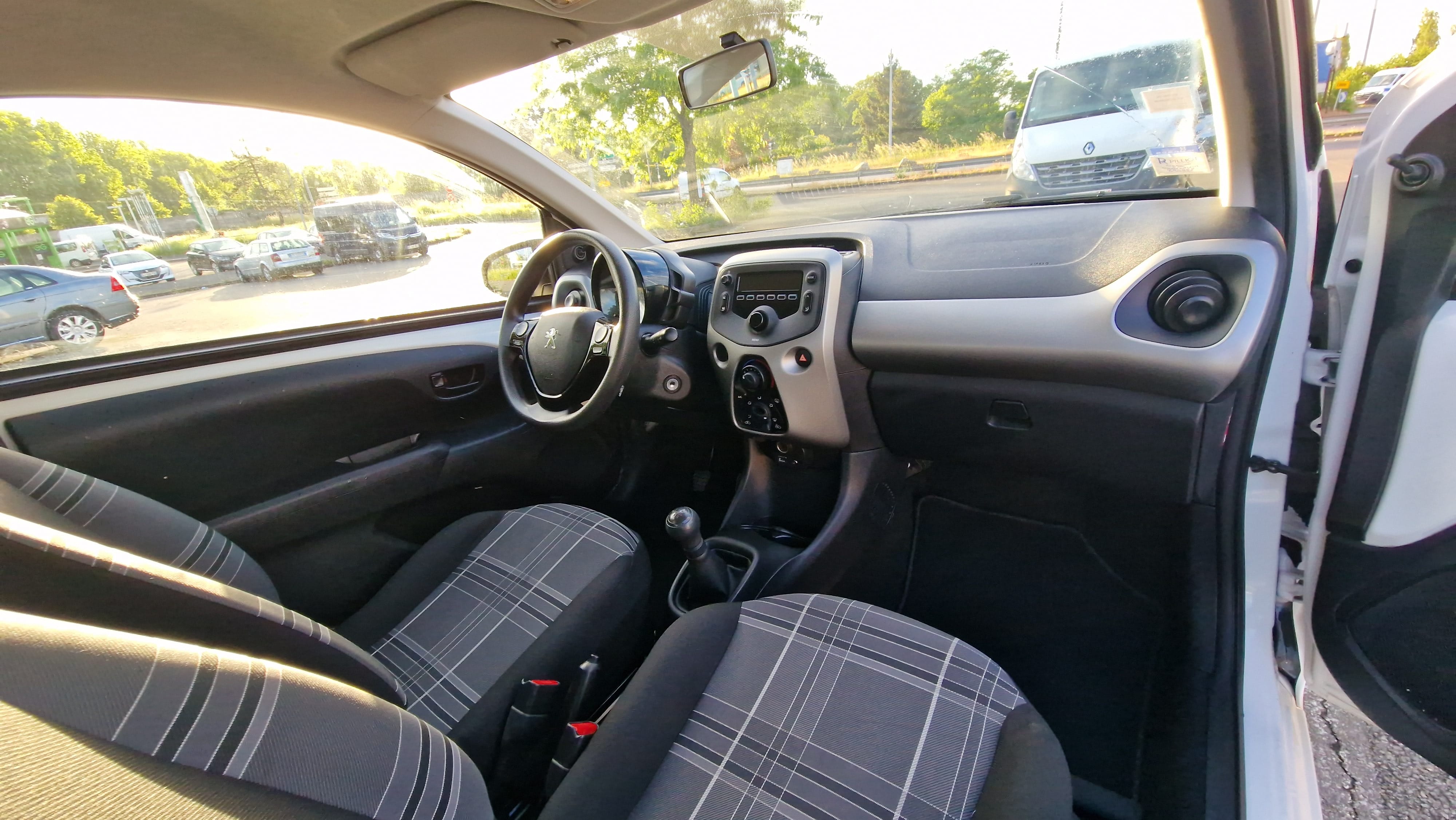 Peugeot 108 Athis-Mons - PARIS 19ème