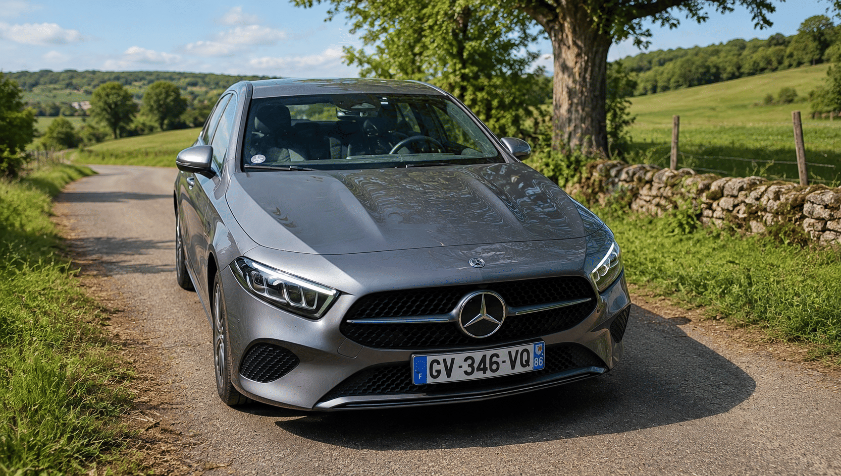 Mercedes-Benz Classe A 180 Essence micro hybride, 2024, Essence 95, automatique