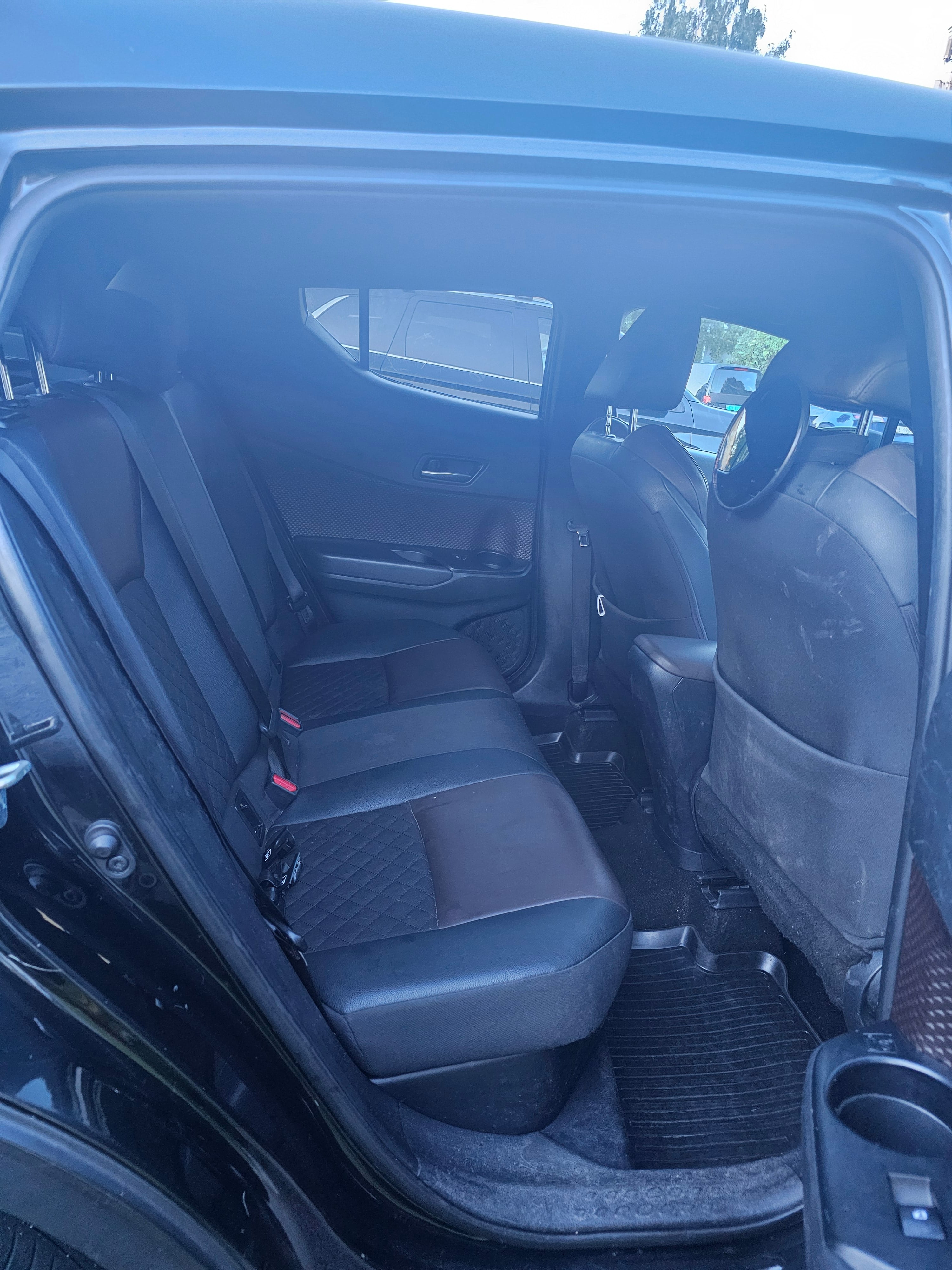 Toyota C-HR Hybrid med GPS