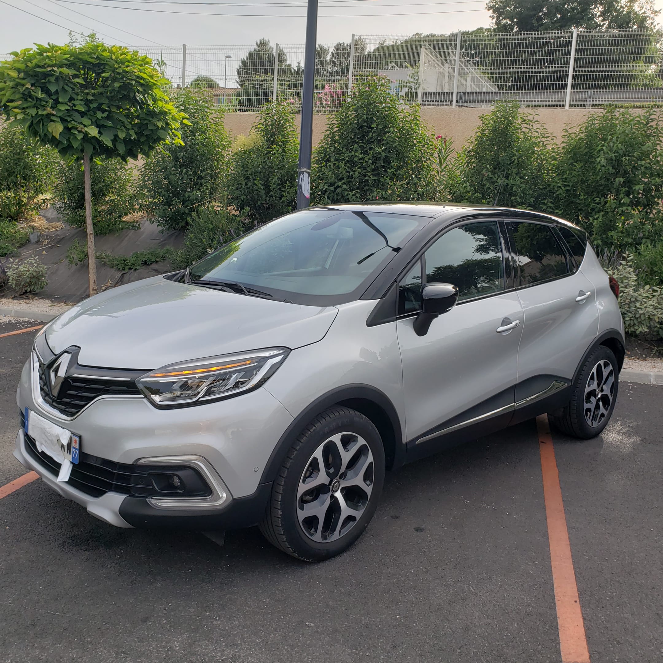 Renault Captur Aeroport Marseille, 24/24 , excellent état, bien équipée, 2019, Essence 95