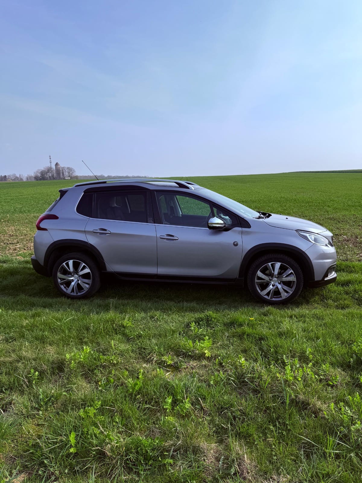 Peugeot 2008 1.2 THP avec Climatisation