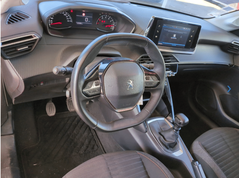 Peugeot 208 avec GPS