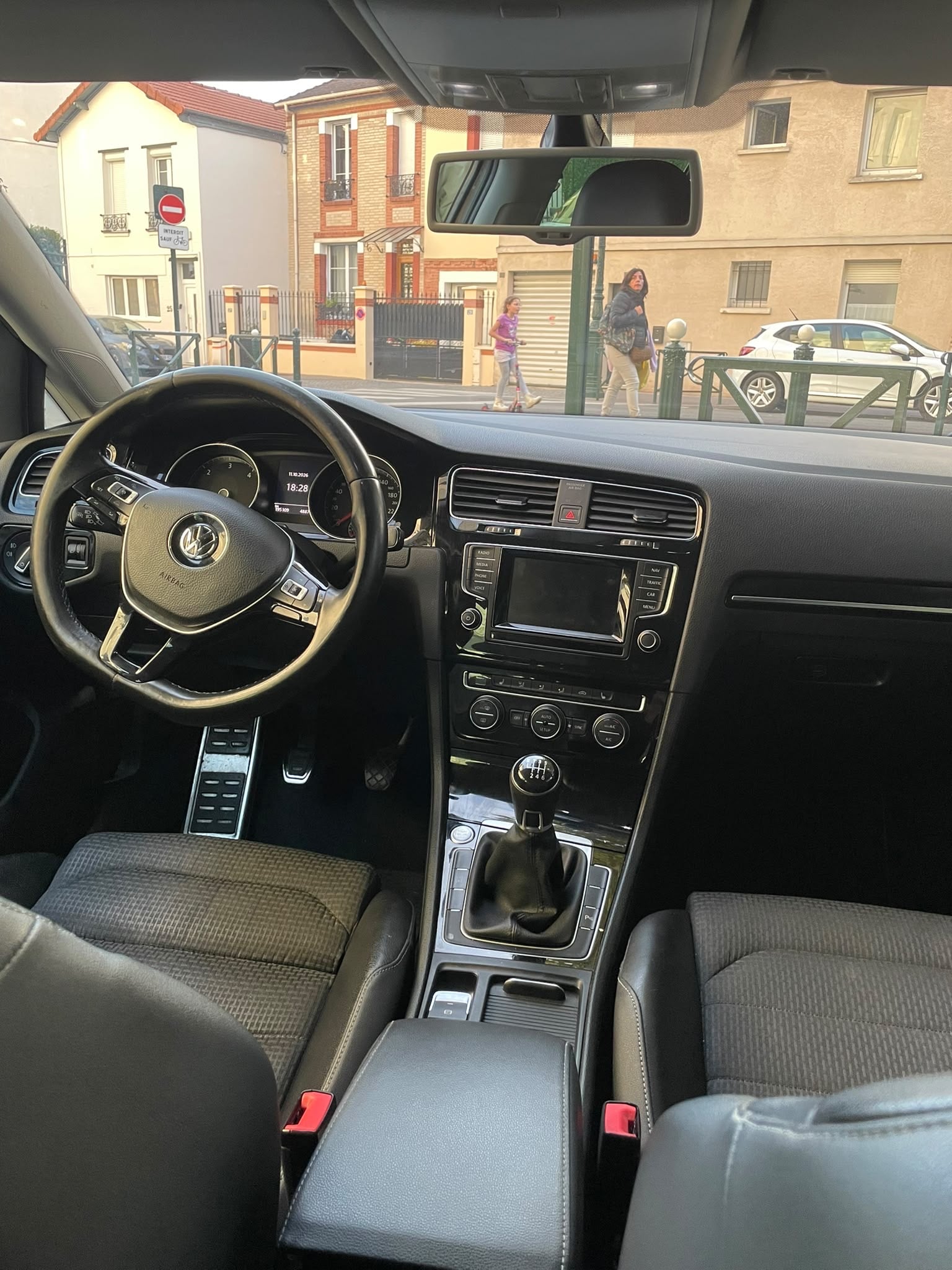 Volkswagen Golf avec GPS