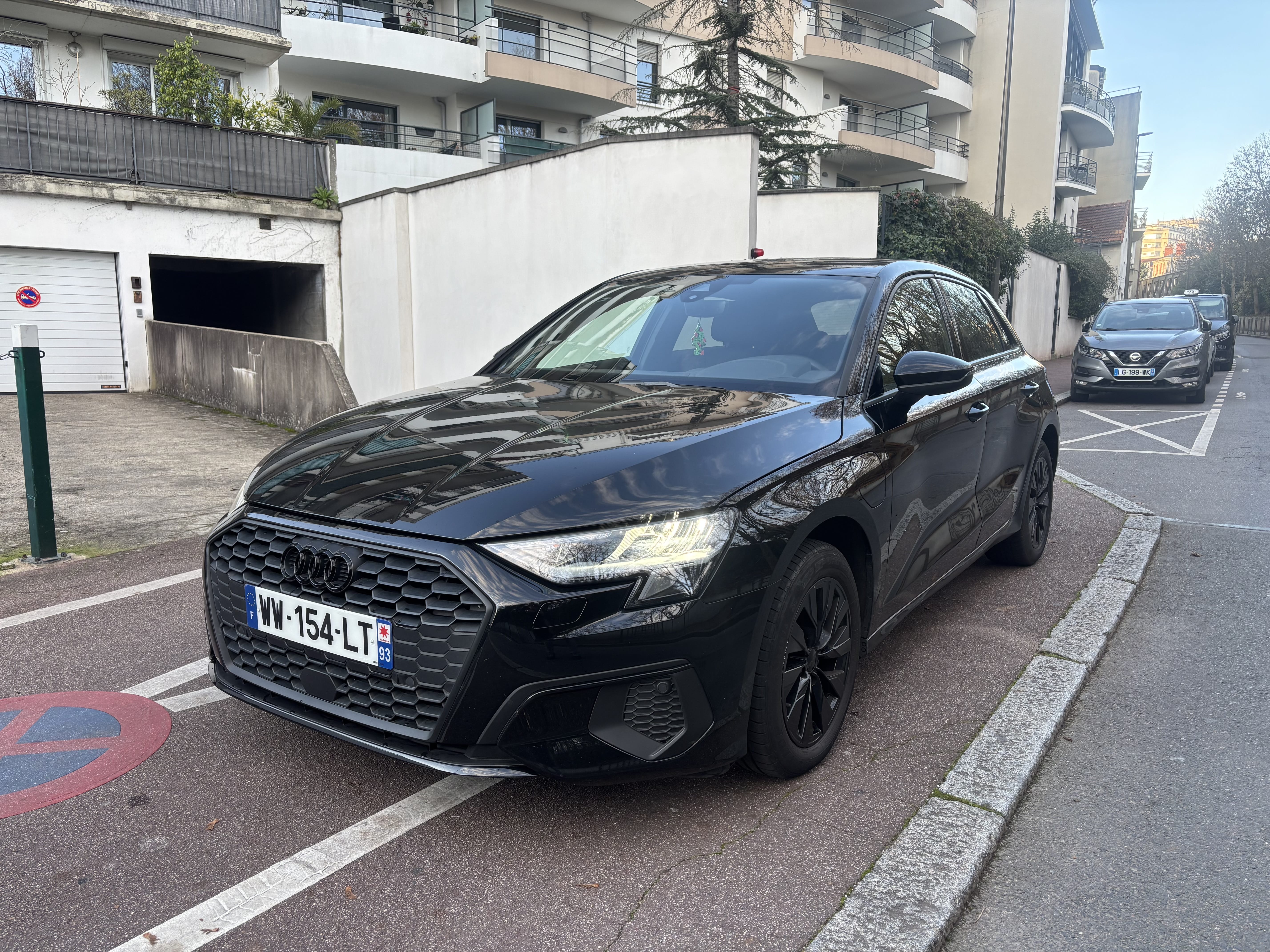 Audi A3, 2024, Essence 95 / Électrique (hybride), automatique