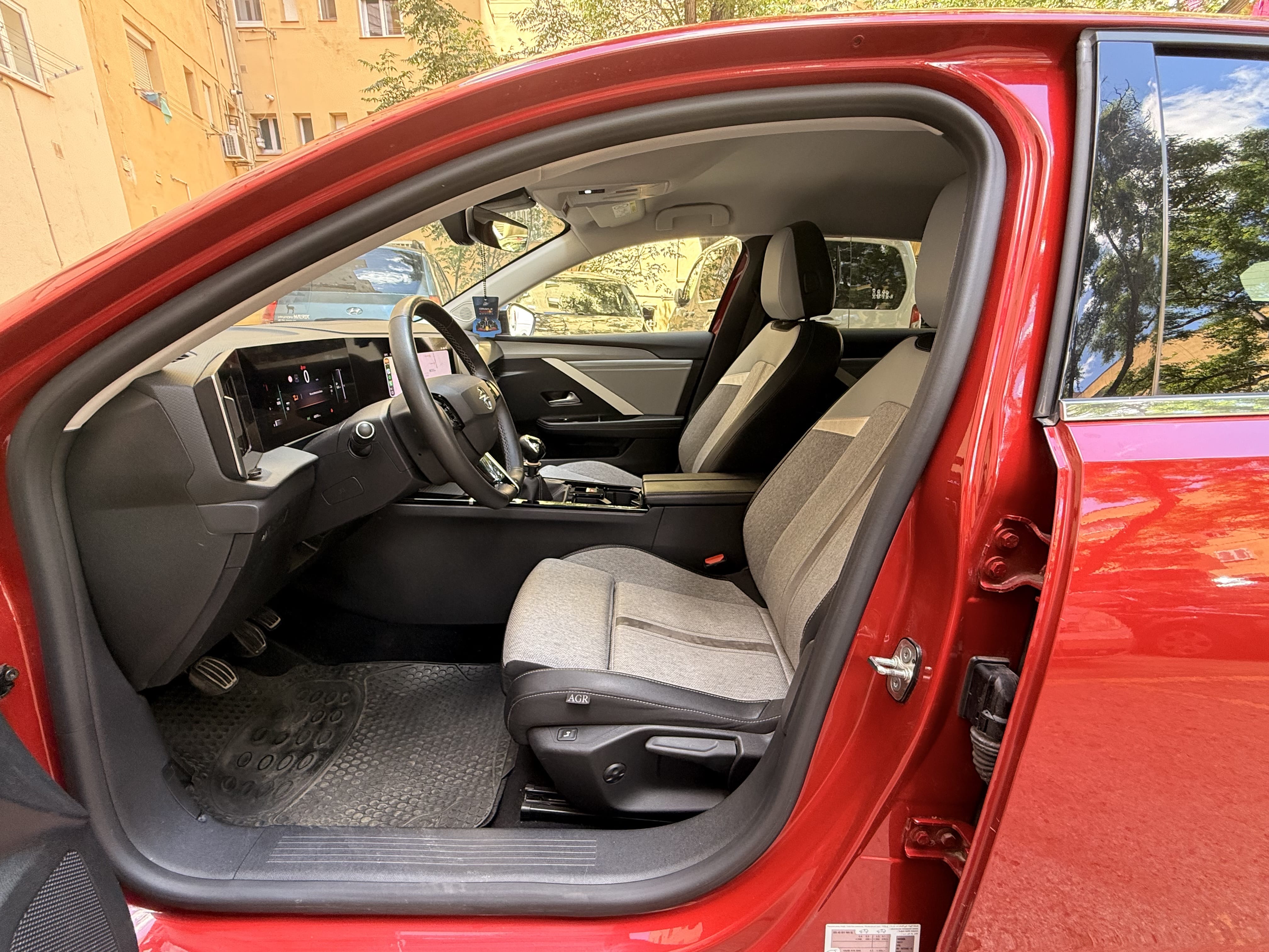 Opel Astra con Silla infantil