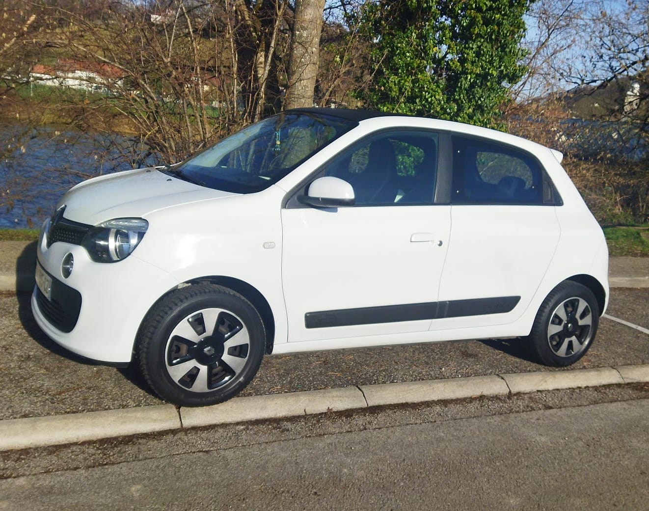 Renault Twingo III avec Climatisation
