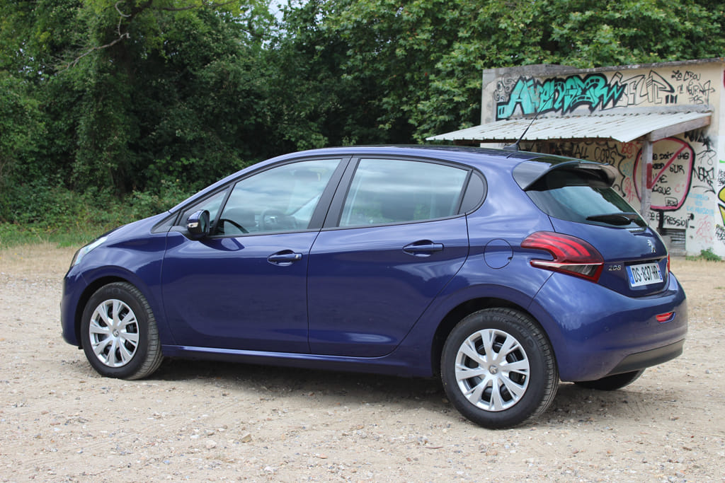 Peugeot 208 Maniable et confortable avec Climatisation