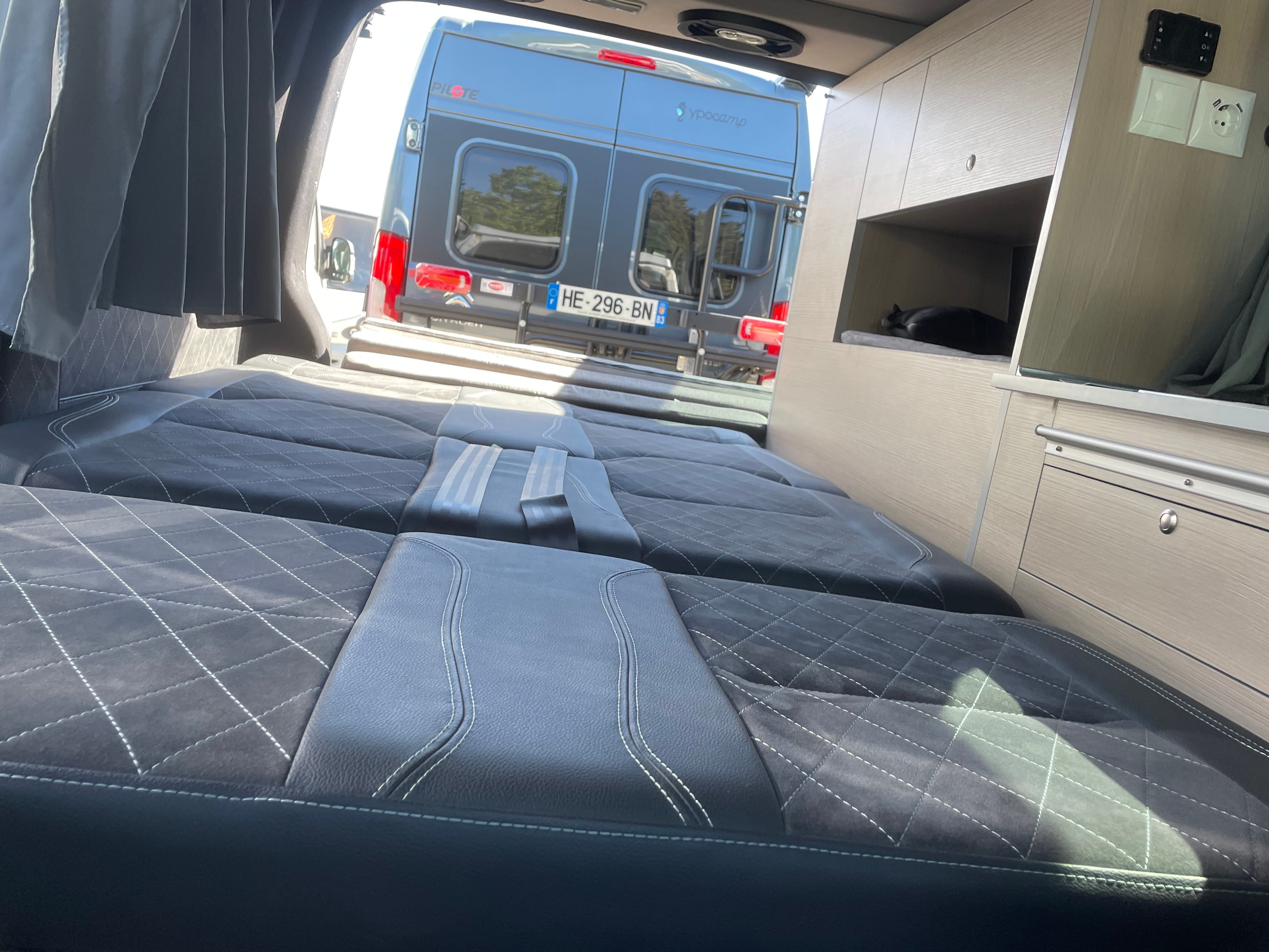 Volkswagen Transporter Camper avec Audio Bluetooth
