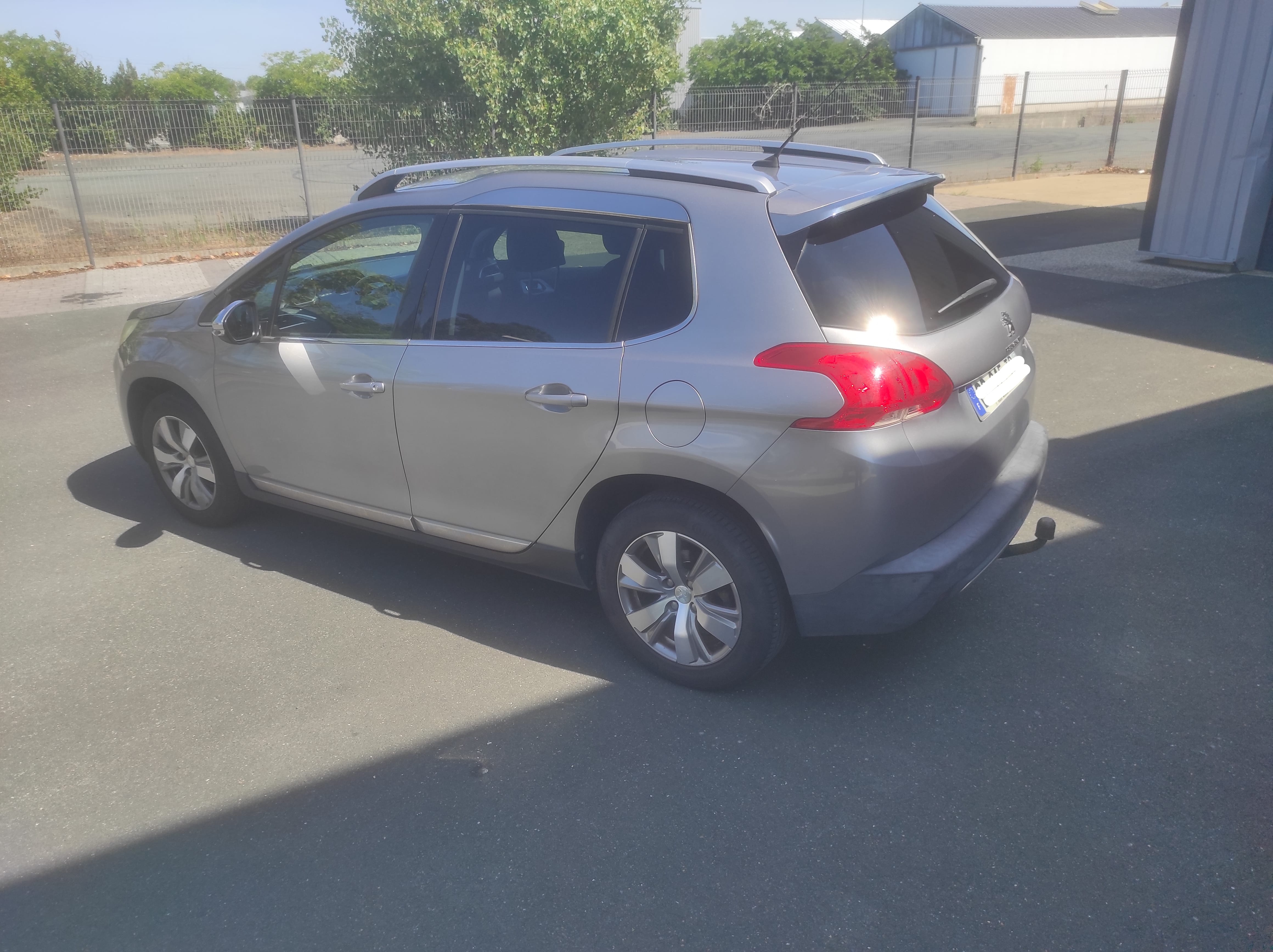 Peugeot 2008 avec Climatisation