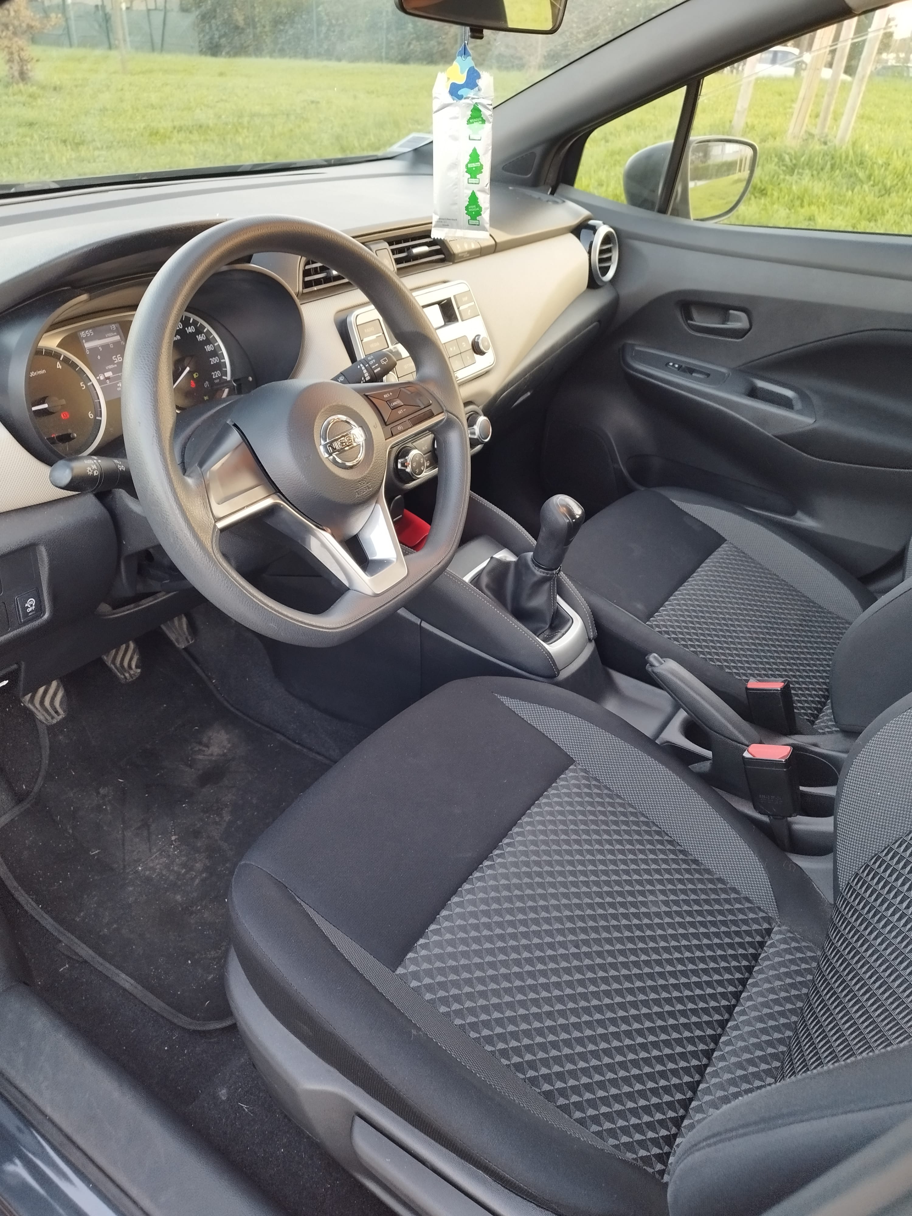 Nissan Micra 1,5 DCI avec Entrée audio / iPod