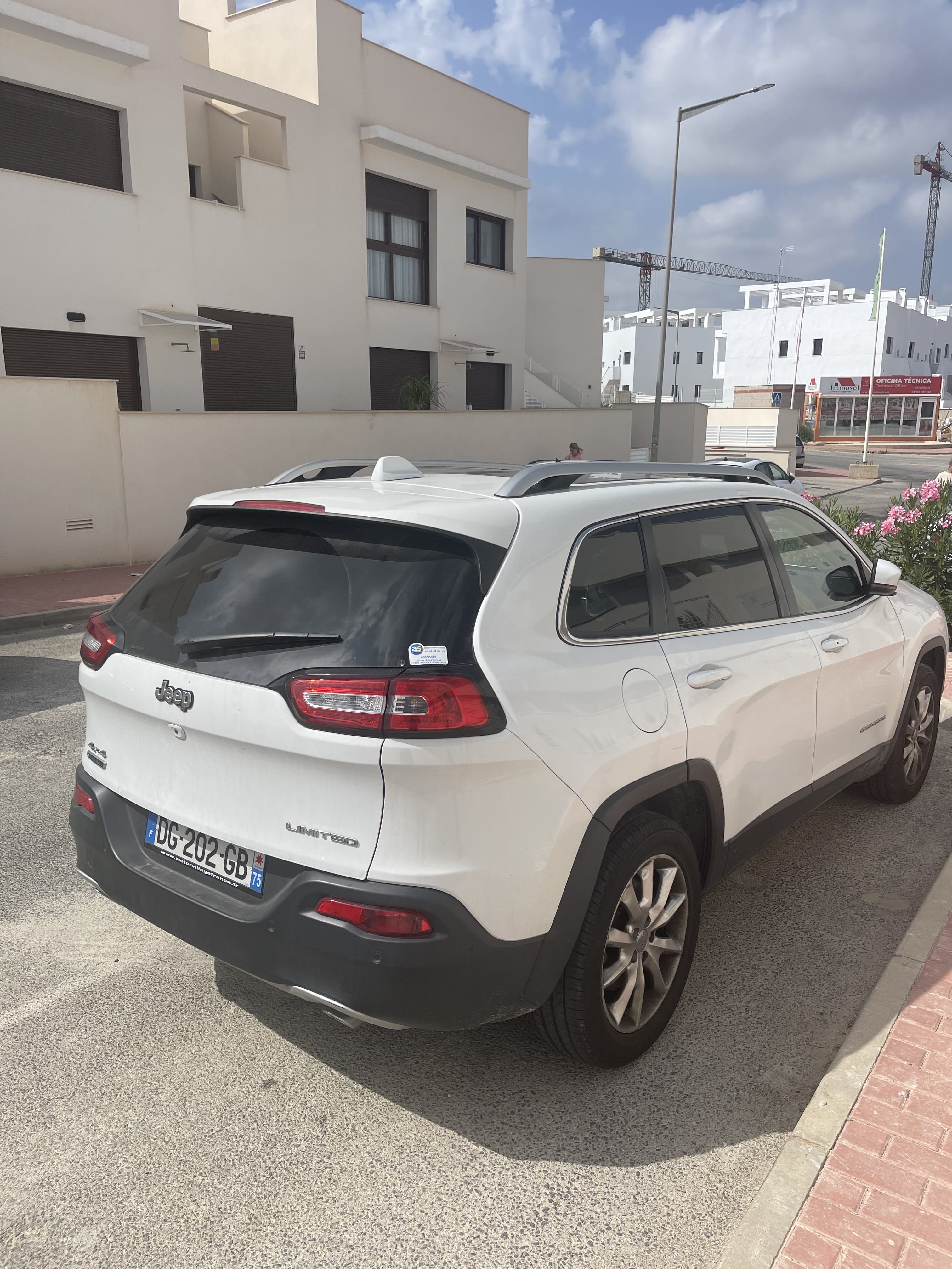 Jeep Cherokee 2.0 CRD avec GPS