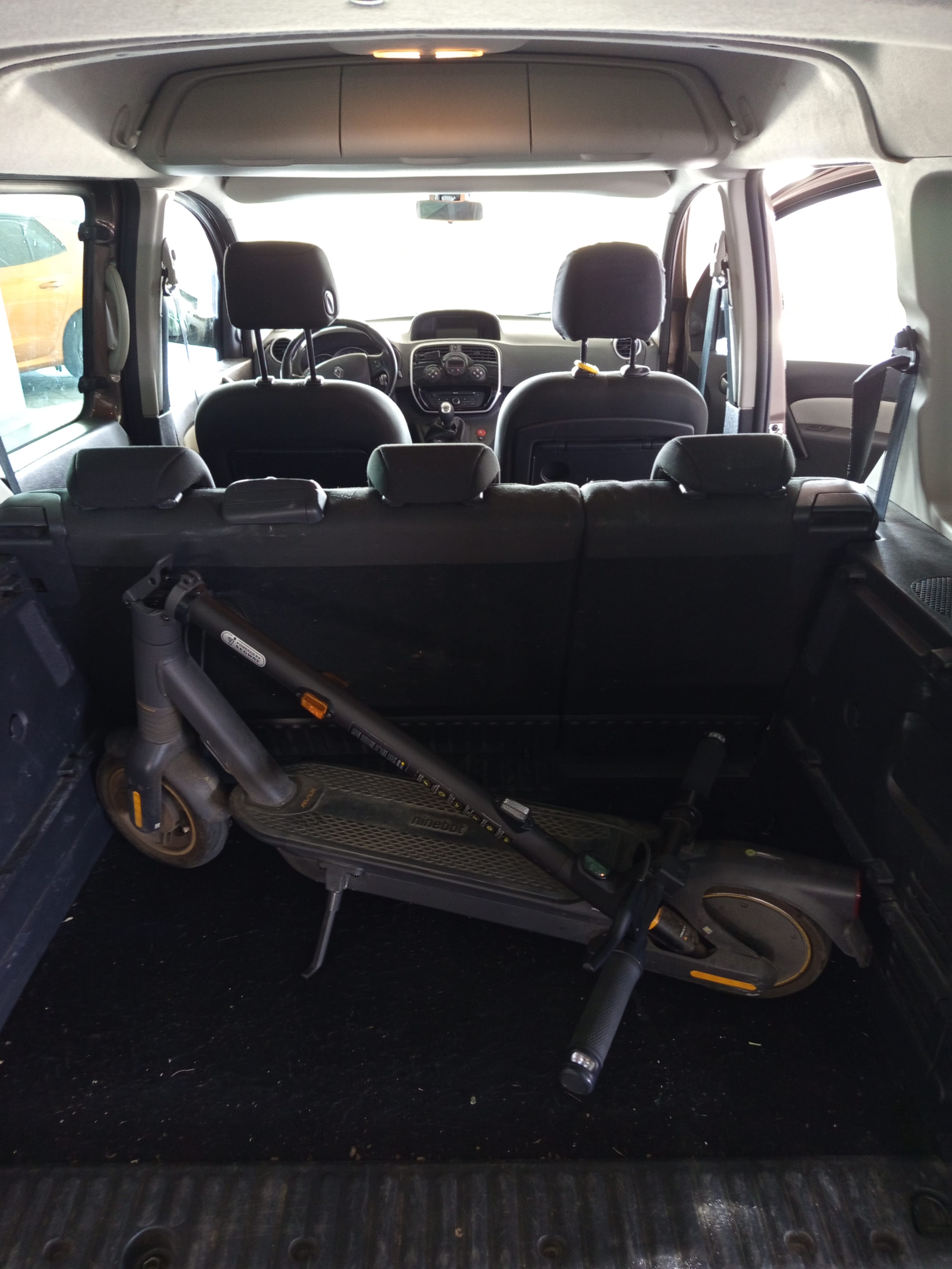 Renault Kangoo avec Entrée audio / iPod